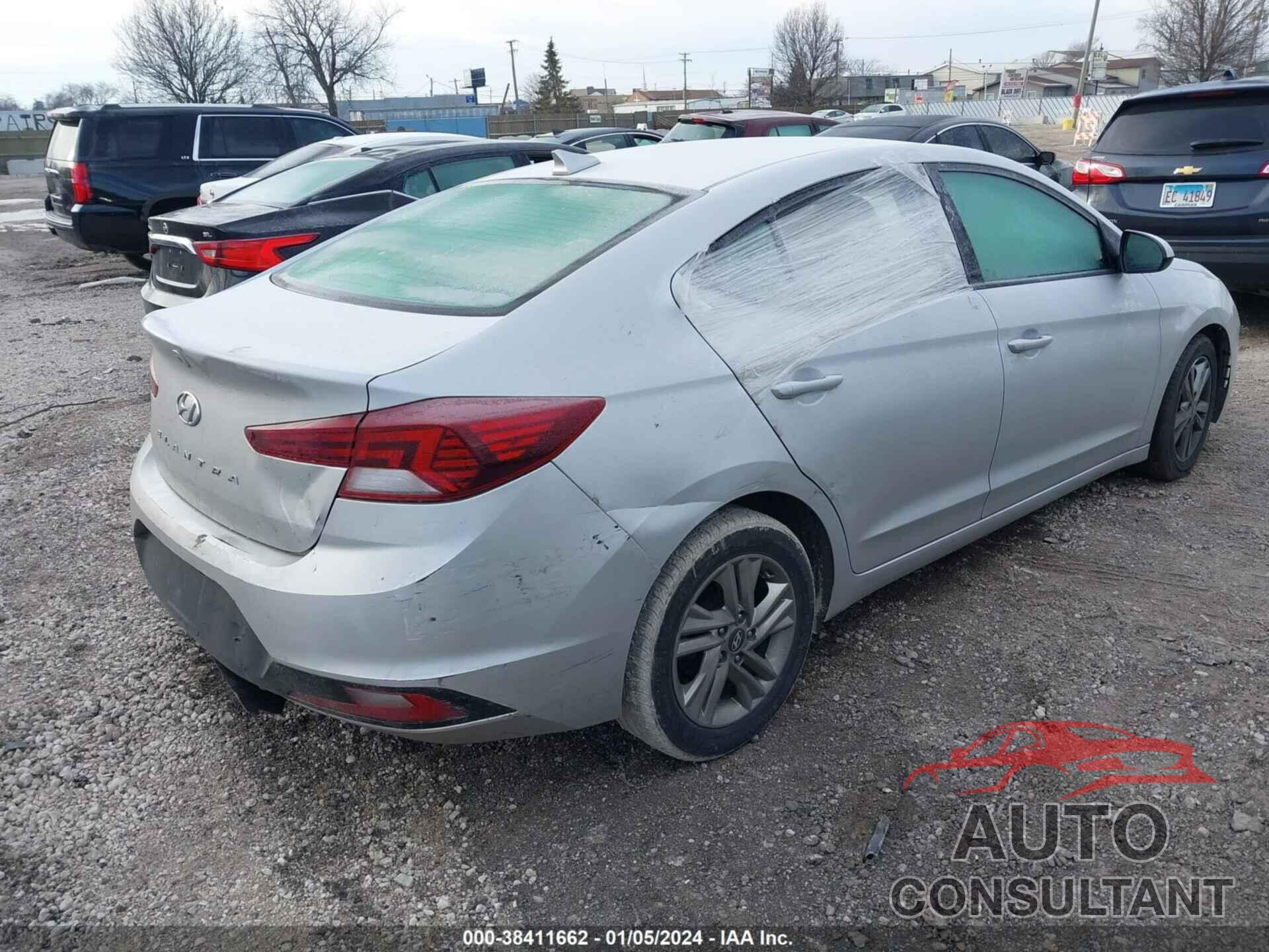 HYUNDAI ELANTRA 2019 - KMHD84LF7KU753078