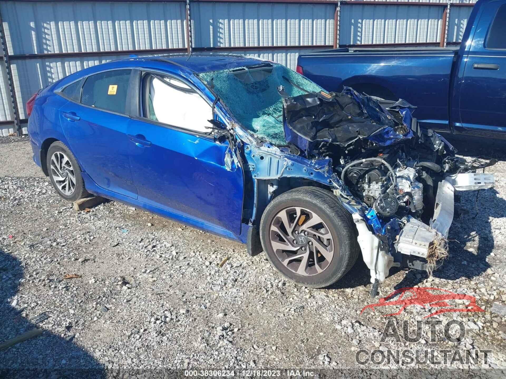 HONDA CIVIC 2018 - 2HGFC2F77JH559013