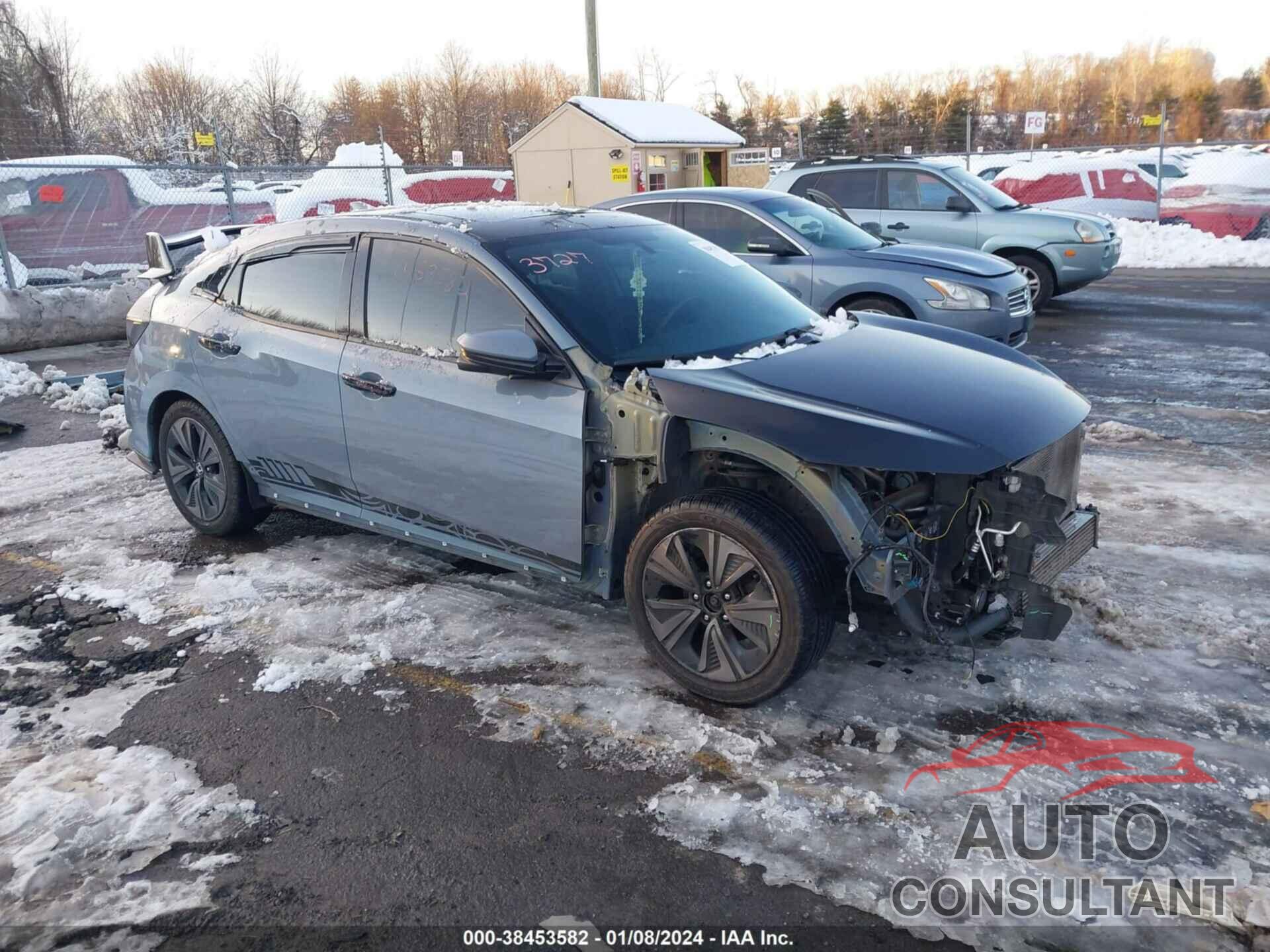 HONDA CIVIC 2018 - SHHFK7H54JU412775