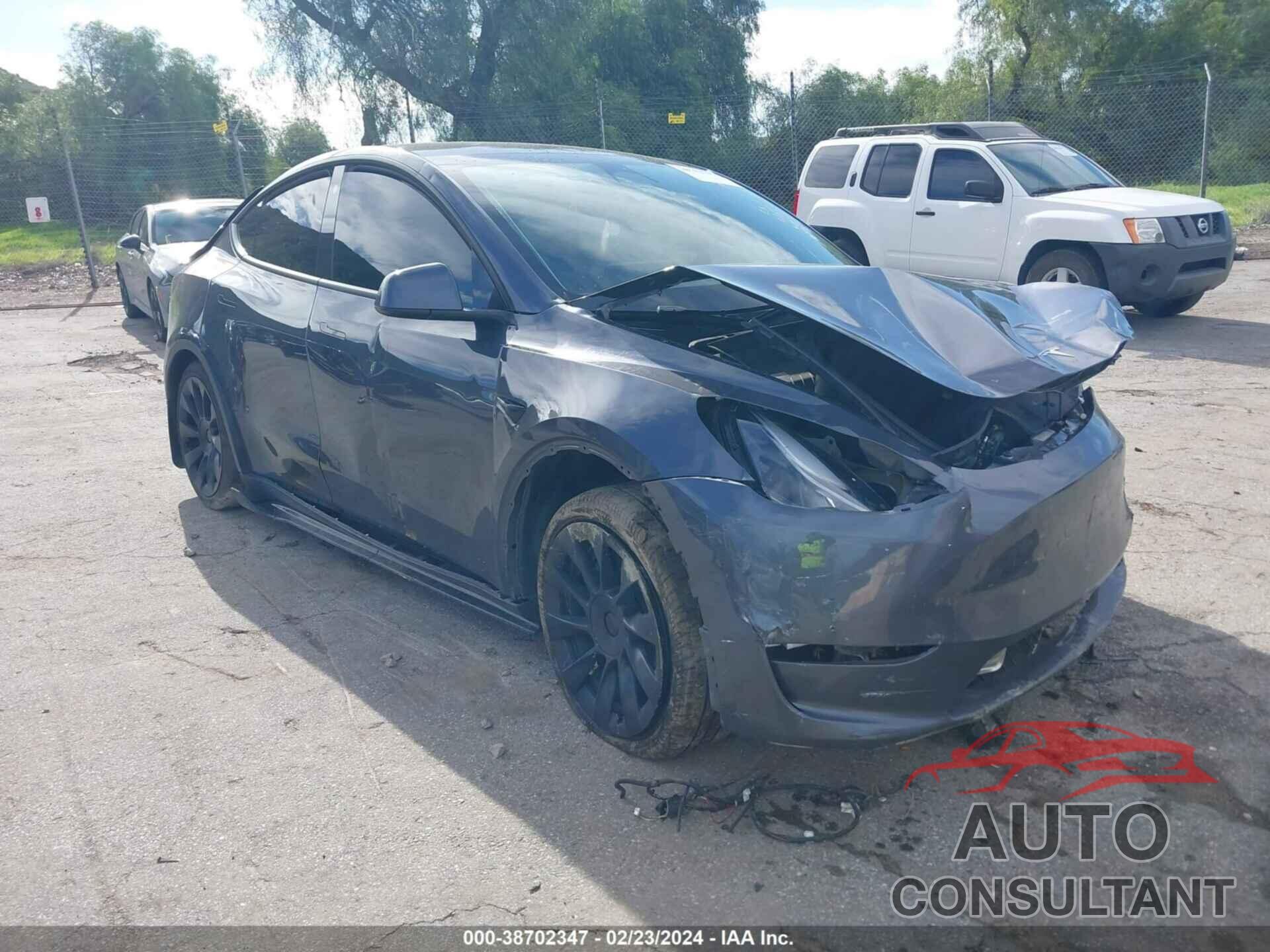 TESLA MODEL Y 2023 - 7SAYGAEE1PF620377