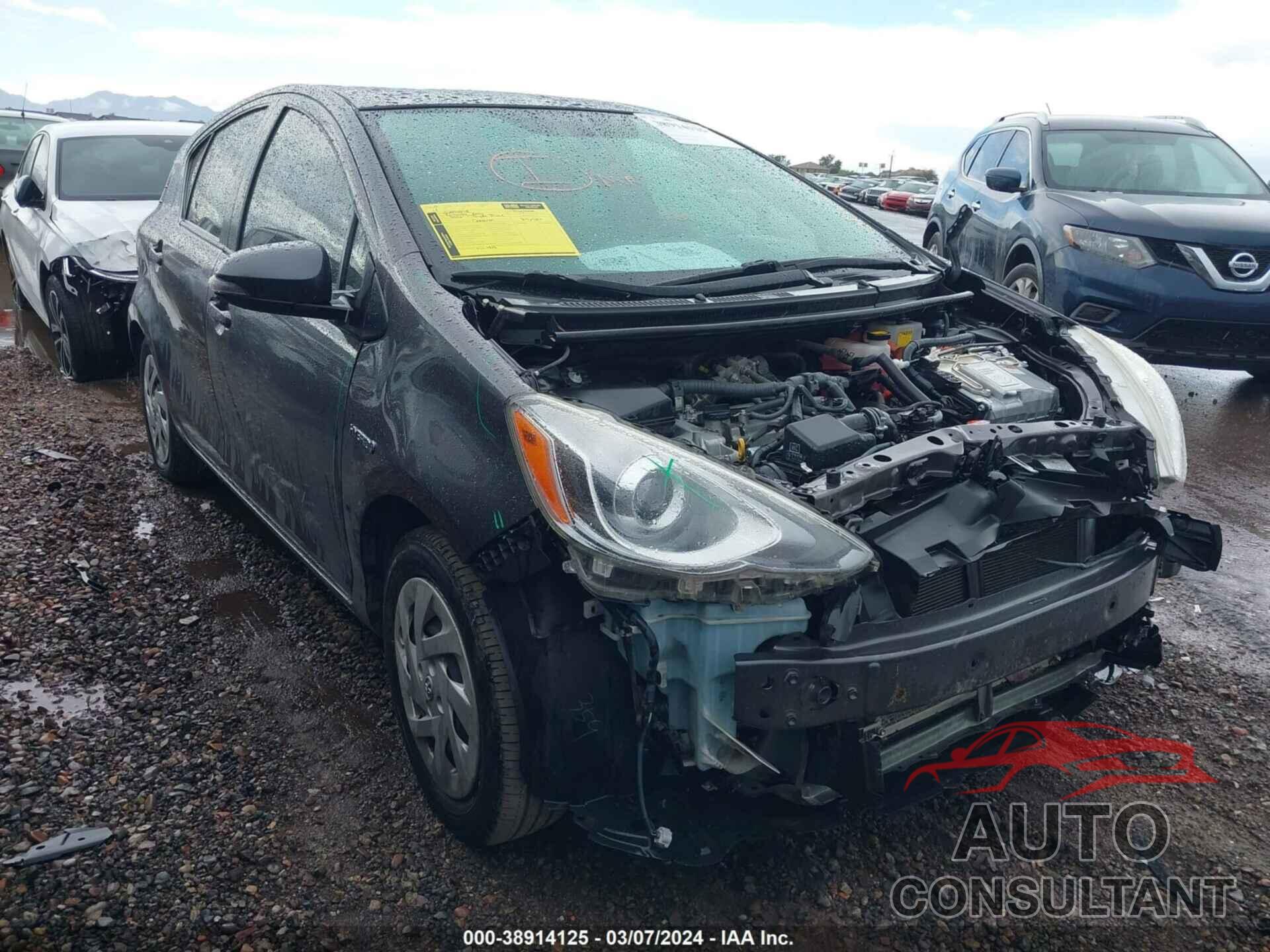 TOYOTA PRIUS C 2016 - JTDKDTB30G1139362