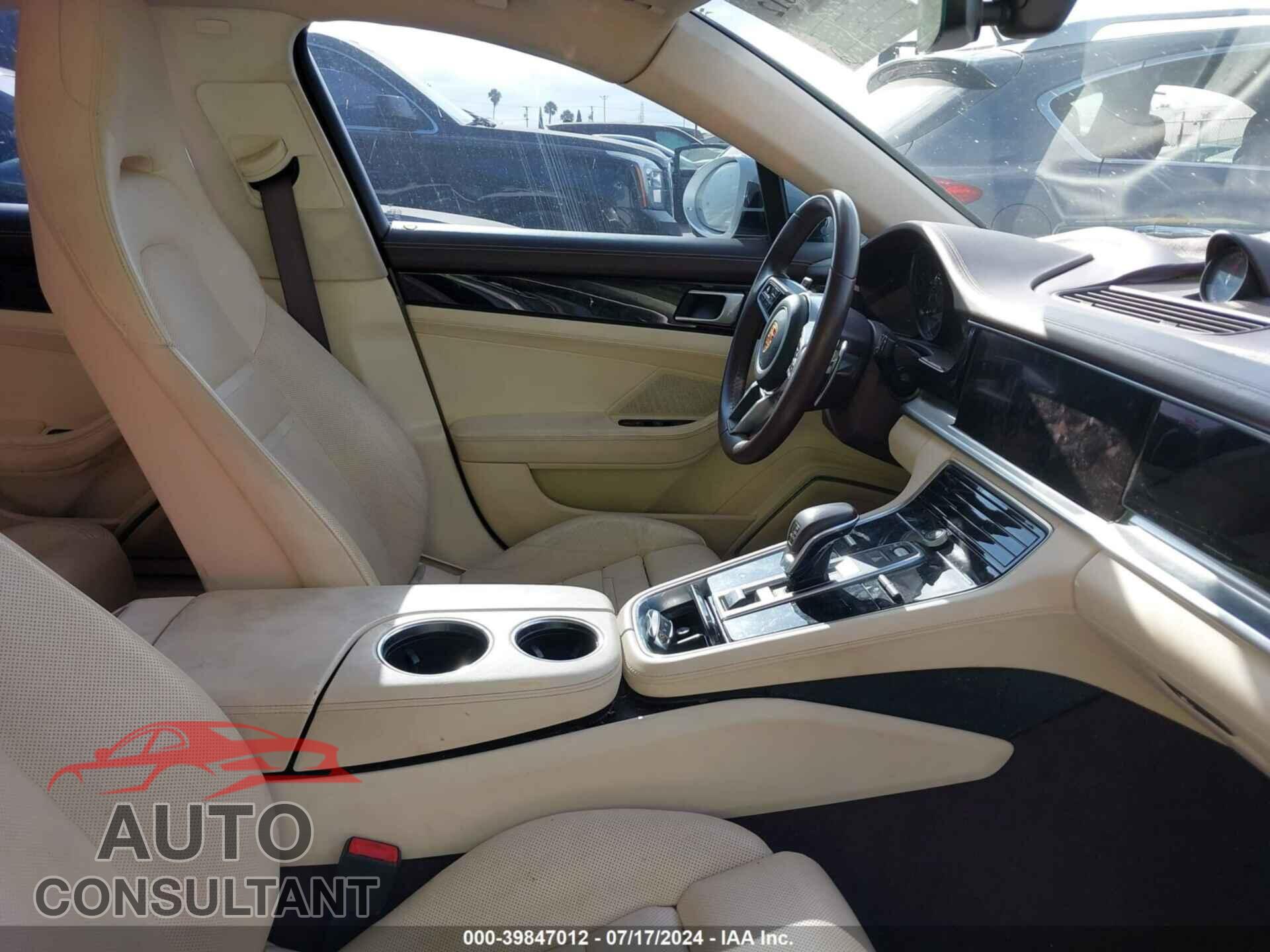 PORSCHE PANAMERA 2017 - WP0AB2A7XHL122686