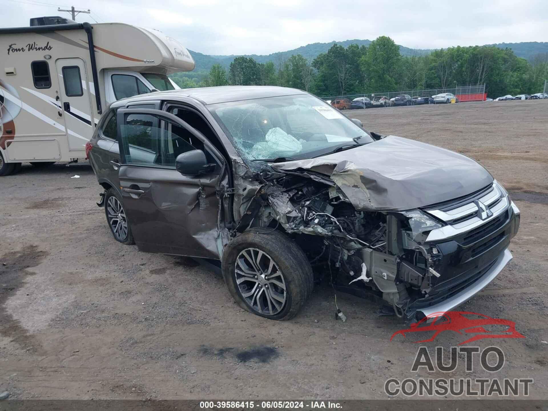 MITSUBISHI OUTLANDER 2018 - JA4AZ3A33JZ067798