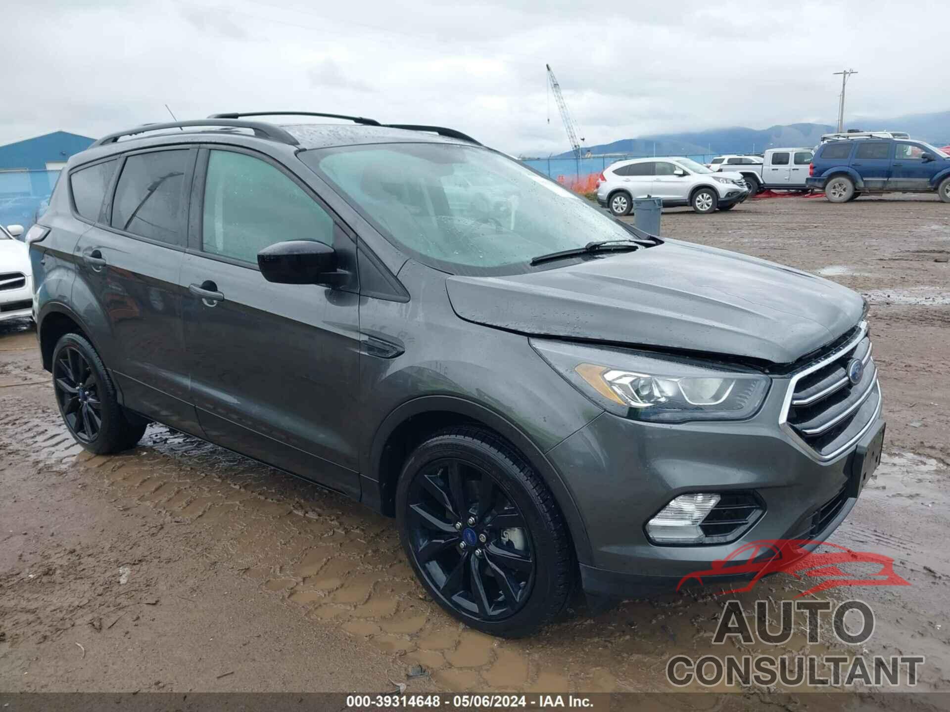 FORD ESCAPE 2017 - 1FMCU0G97HUE09778