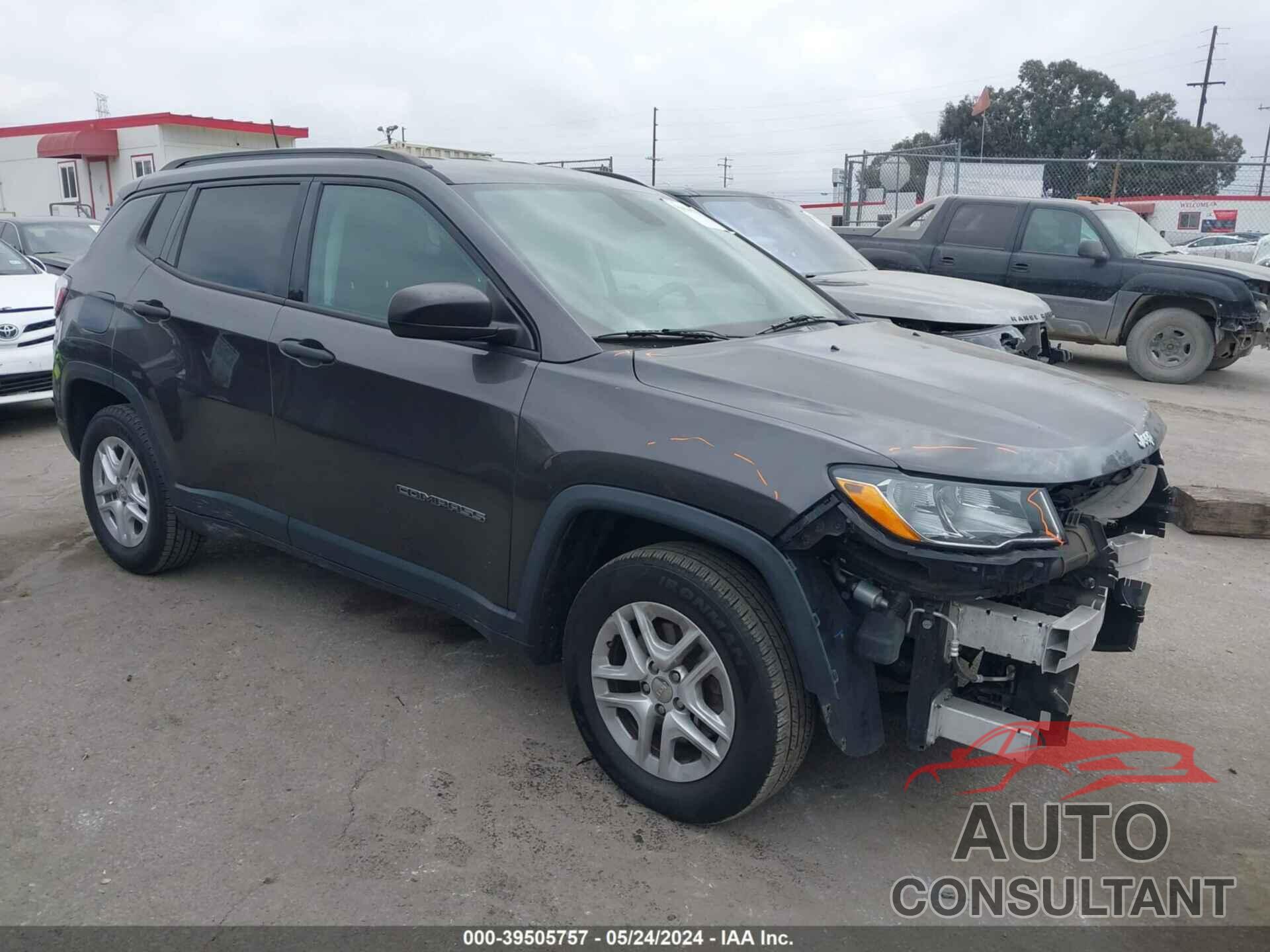 JEEP COMPASS 2018 - 3C4NJCAB3JT301774