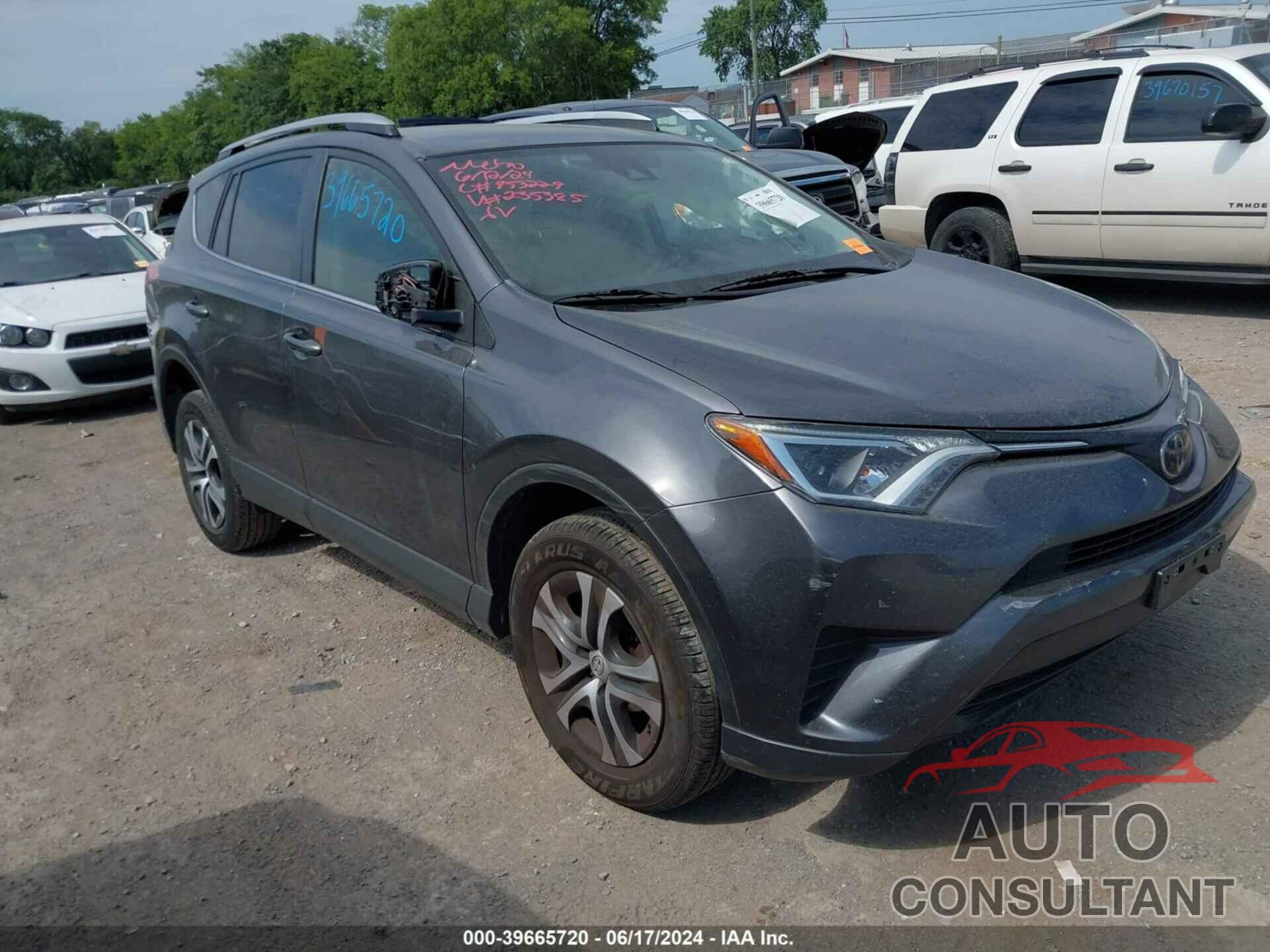 TOYOTA RAV4 2018 - JTMBFREV8JJ235385