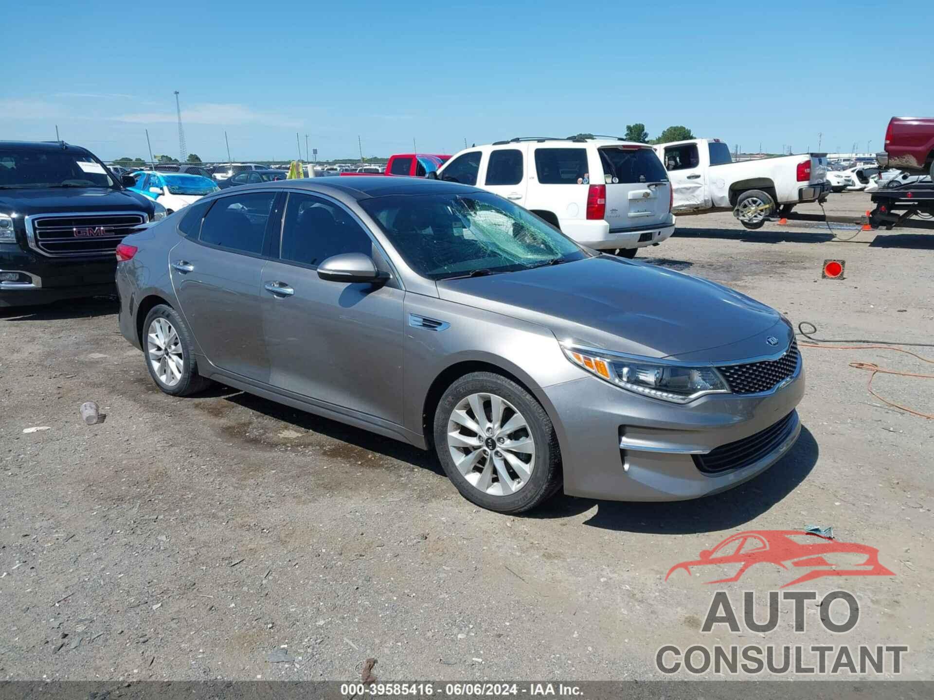 KIA OPTIMA 2018 - 5XXGU4L30JG238625