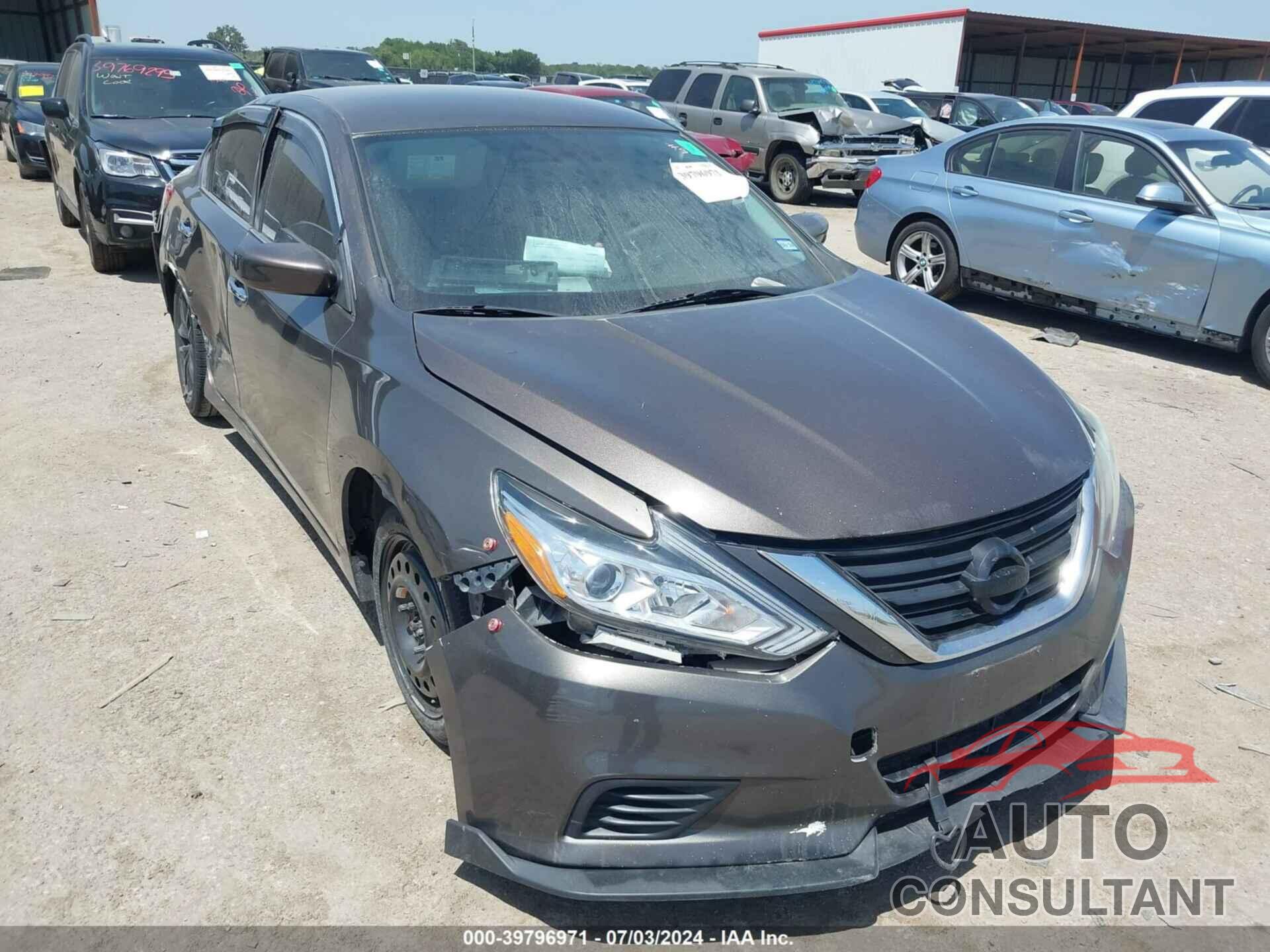 NISSAN ALTIMA 2017 - 1N4AL3AP3HN320412