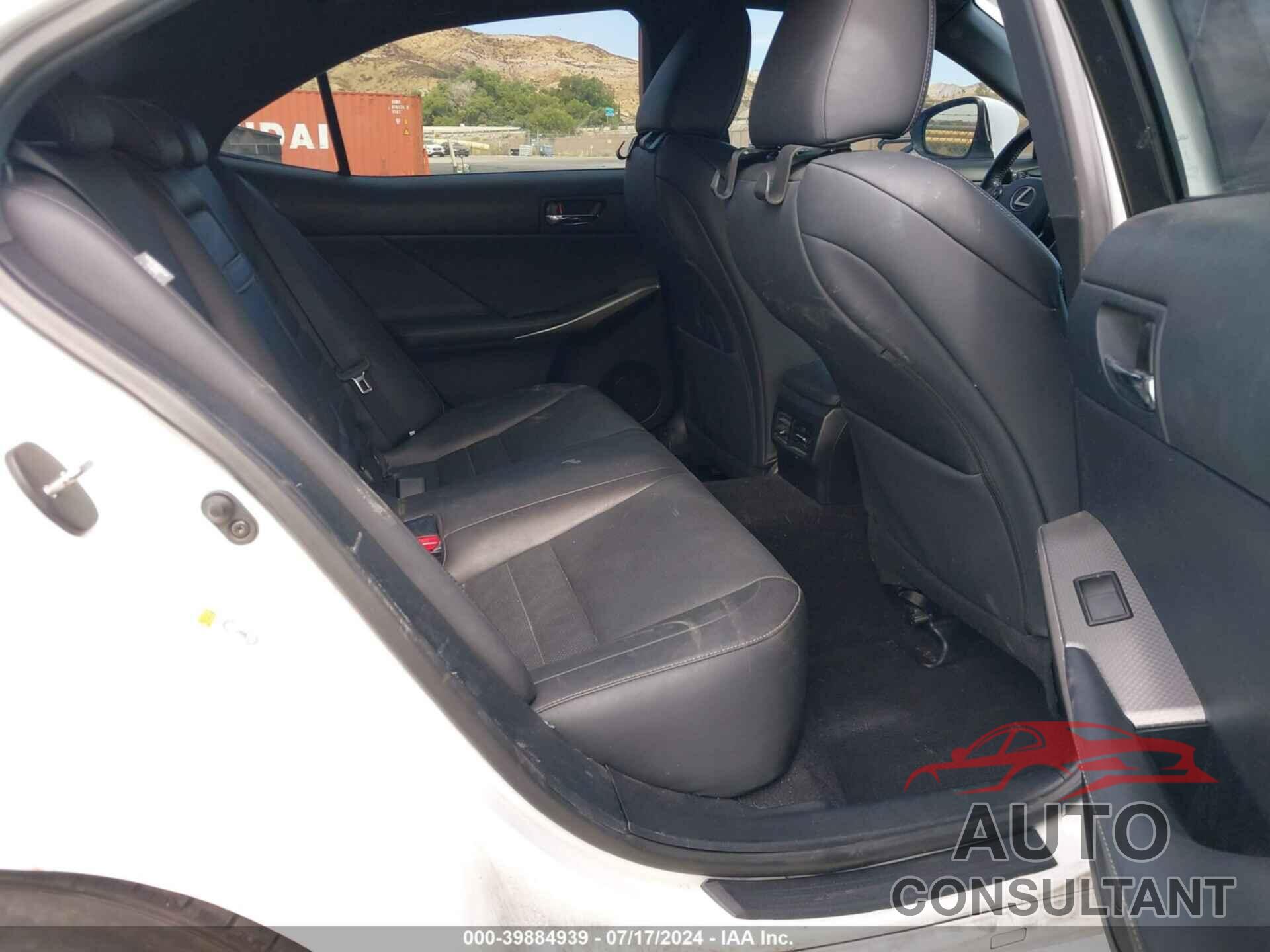 LEXUS IS 200T 2016 - JTHBA1D25G5015418