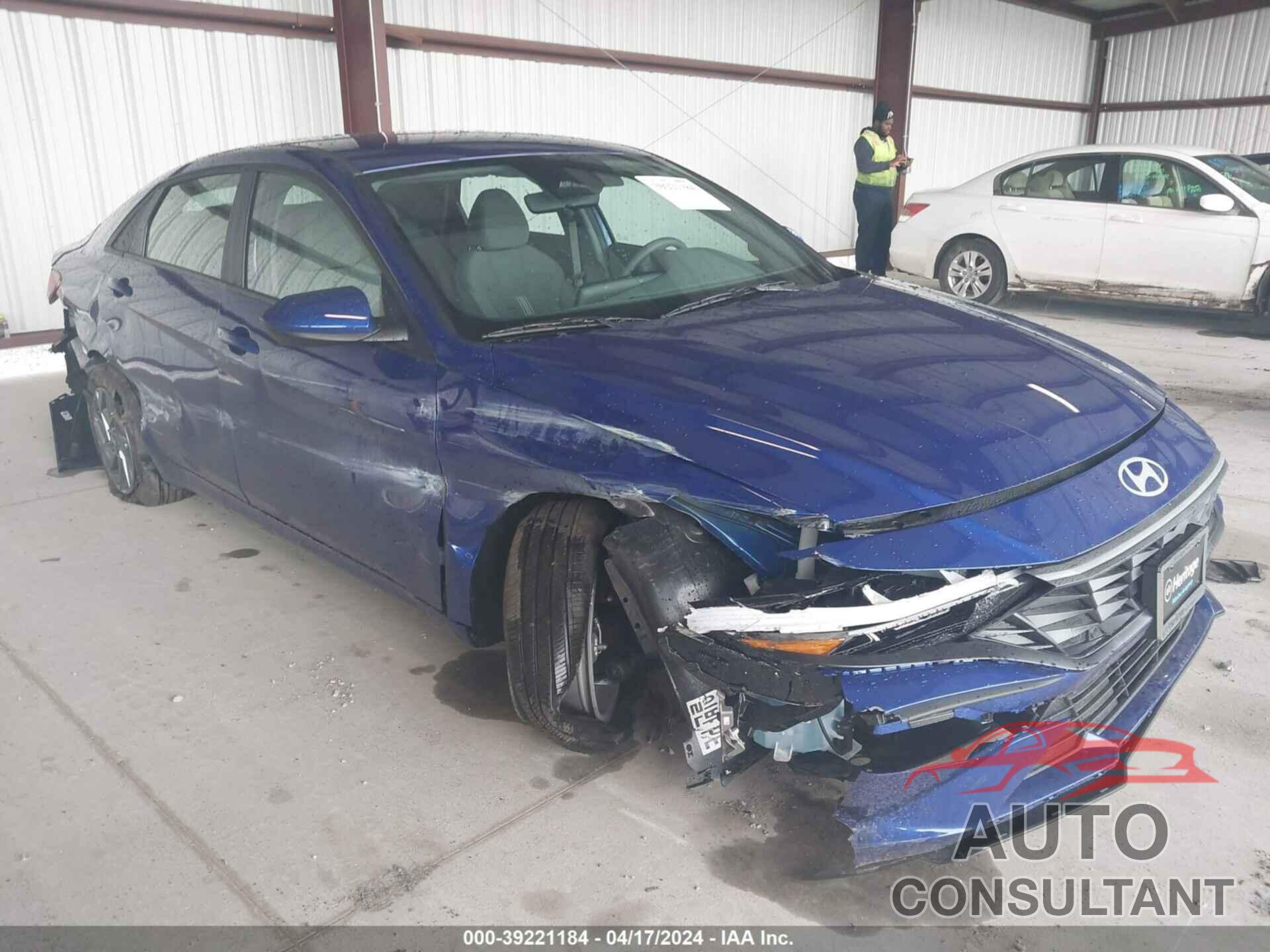 HYUNDAI ELANTRA 2024 - KMHLM4DG0RU739211