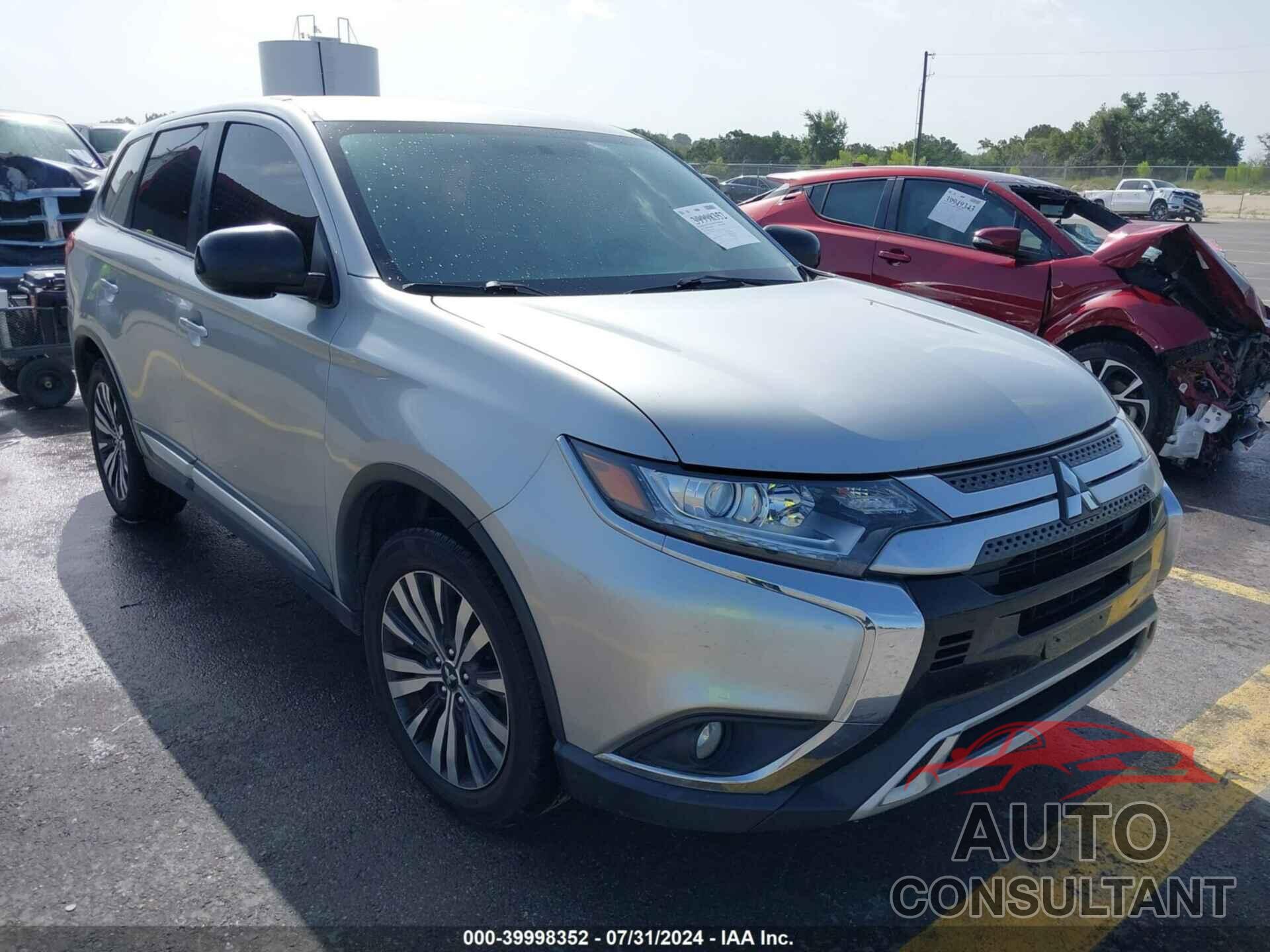 MITSUBISHI OUTLANDER 2019 - JA4AD2A31KZ010722