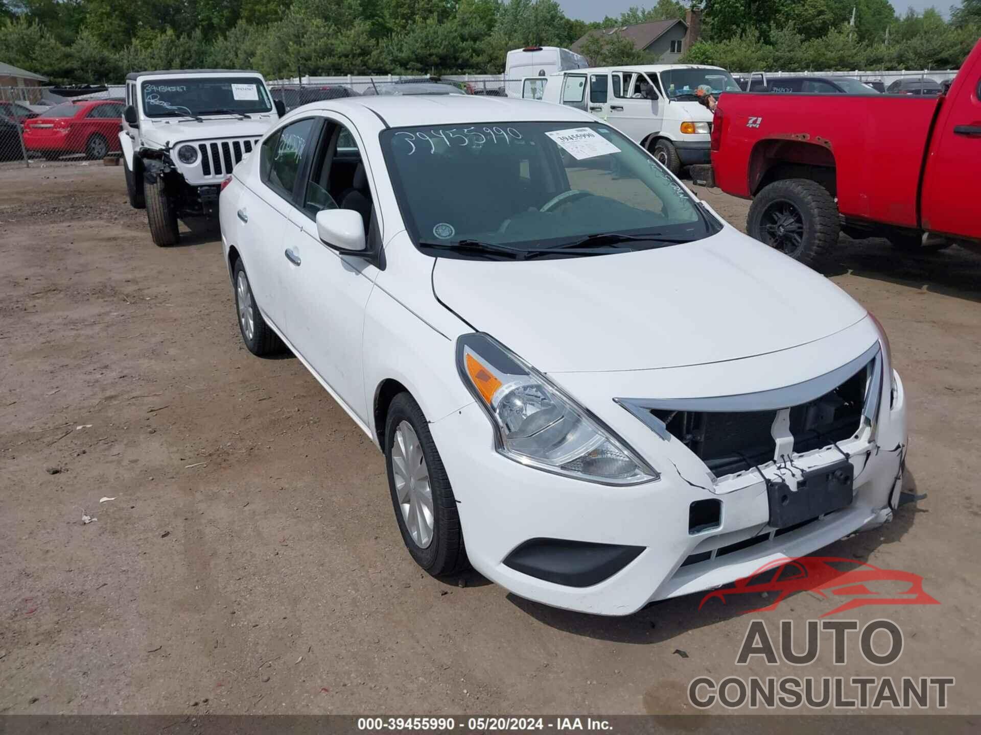 NISSAN VERSA 2018 - 3N1CN7AP7JK412075