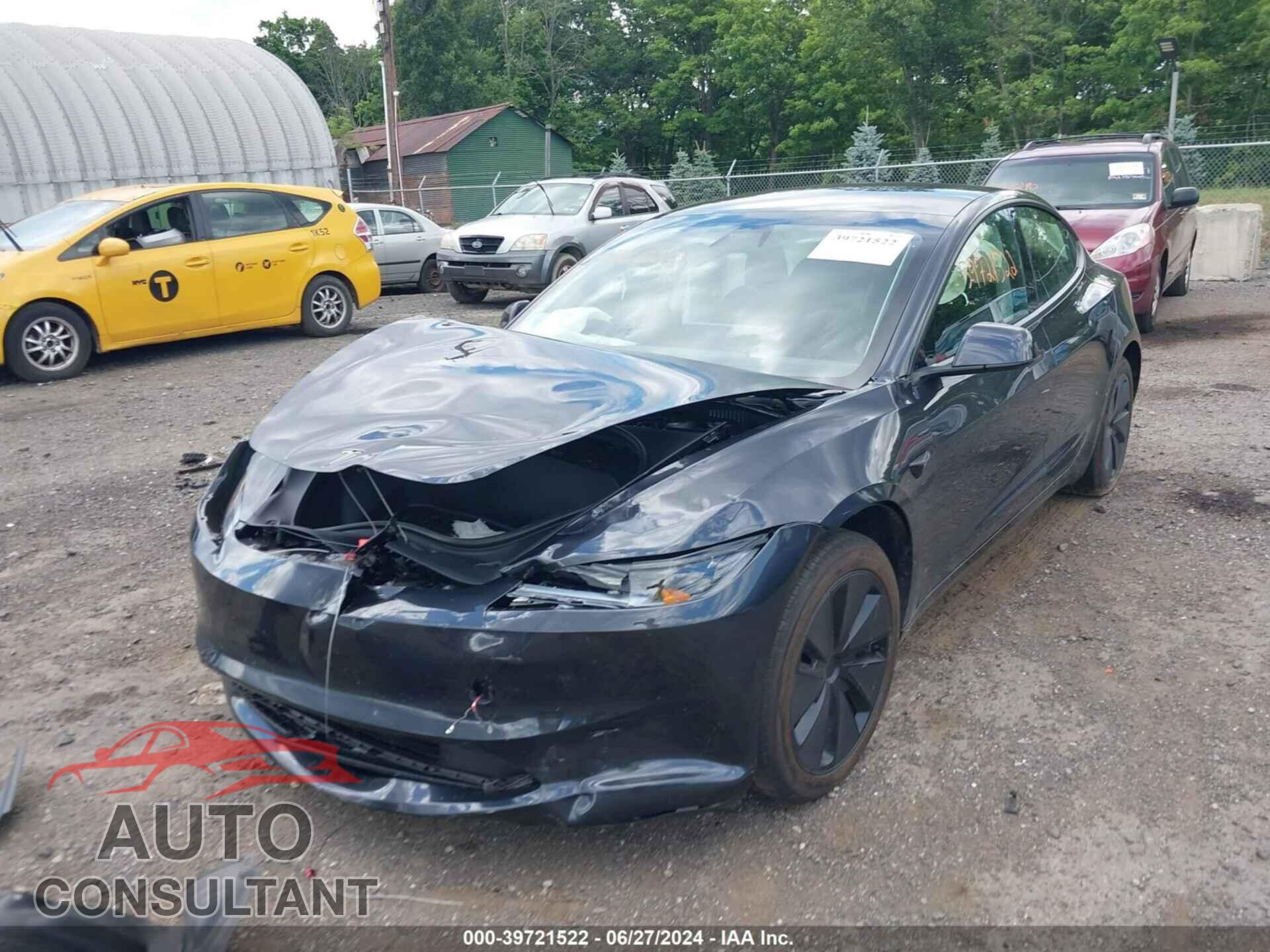 TESLA MODEL 3 2024 - 5YJ3E1EA5RF761952
