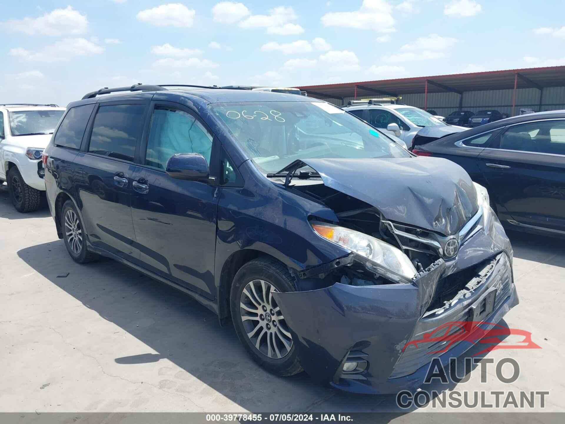 TOYOTA SIENNA 2019 - 5TDYZ3DC6KS995379