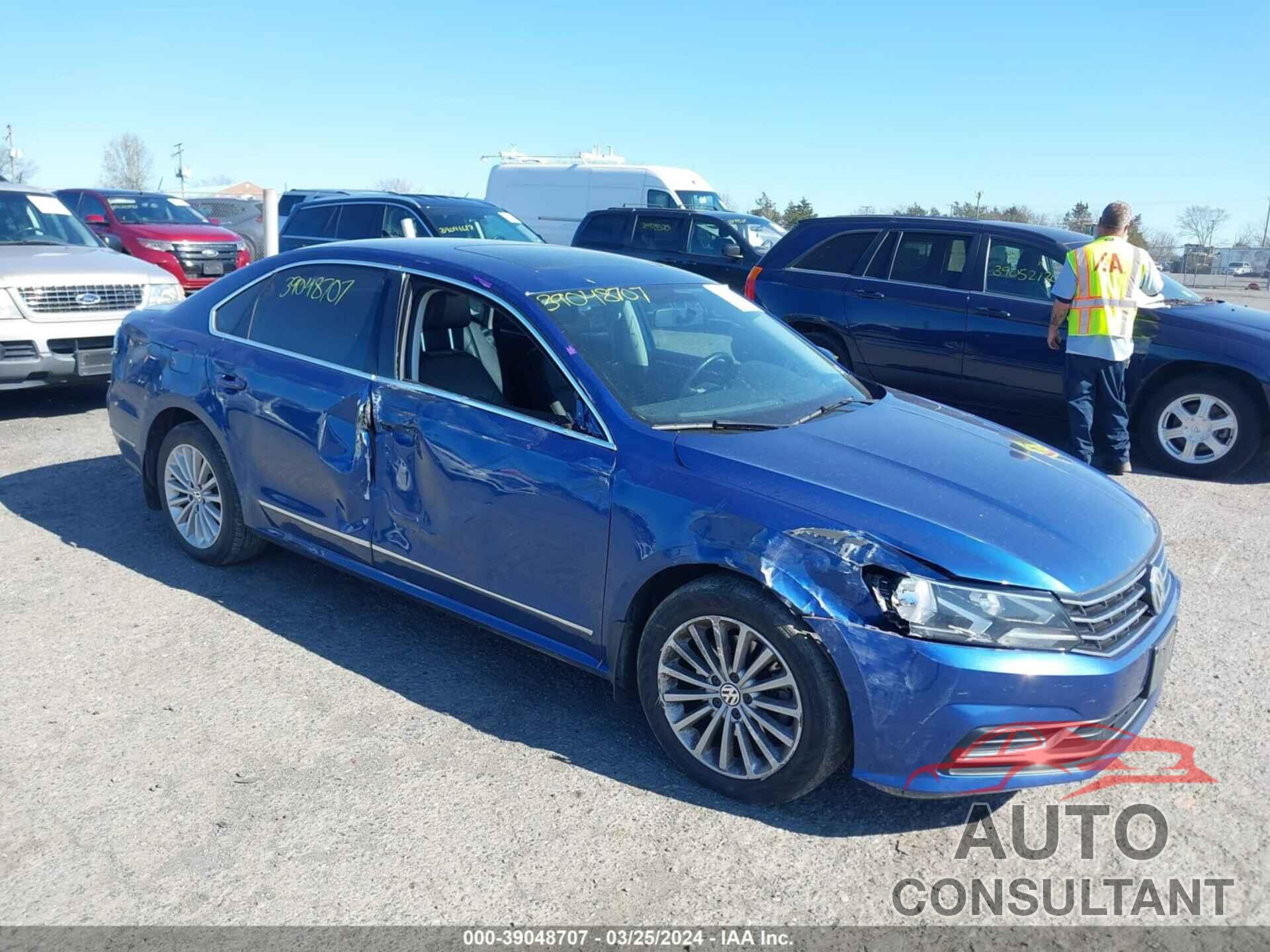 VOLKSWAGEN PASSAT 2017 - 1VWBT7A38HC011644