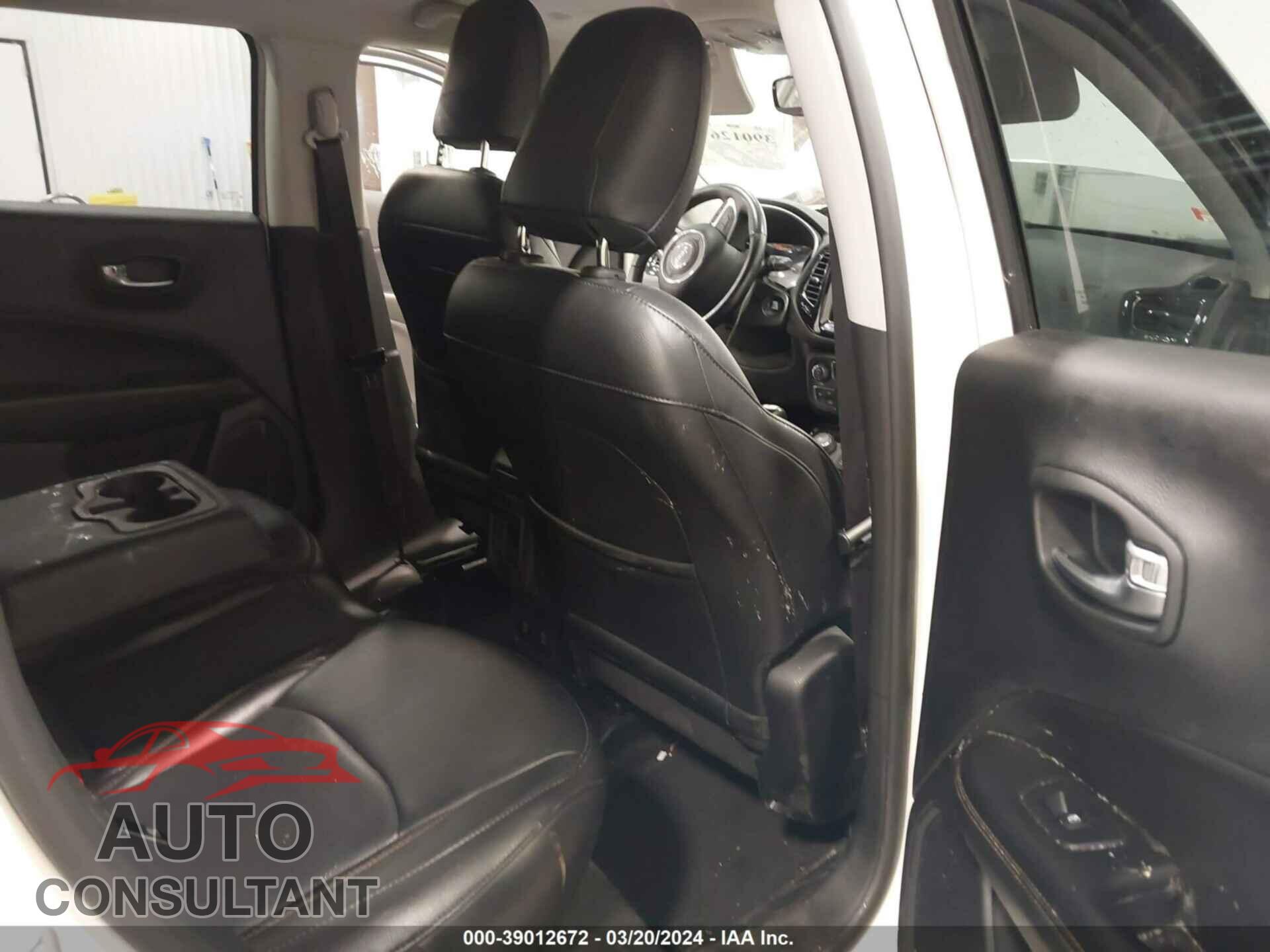 JEEP COMPASS 2019 - 3C4NJDCB3KT596184