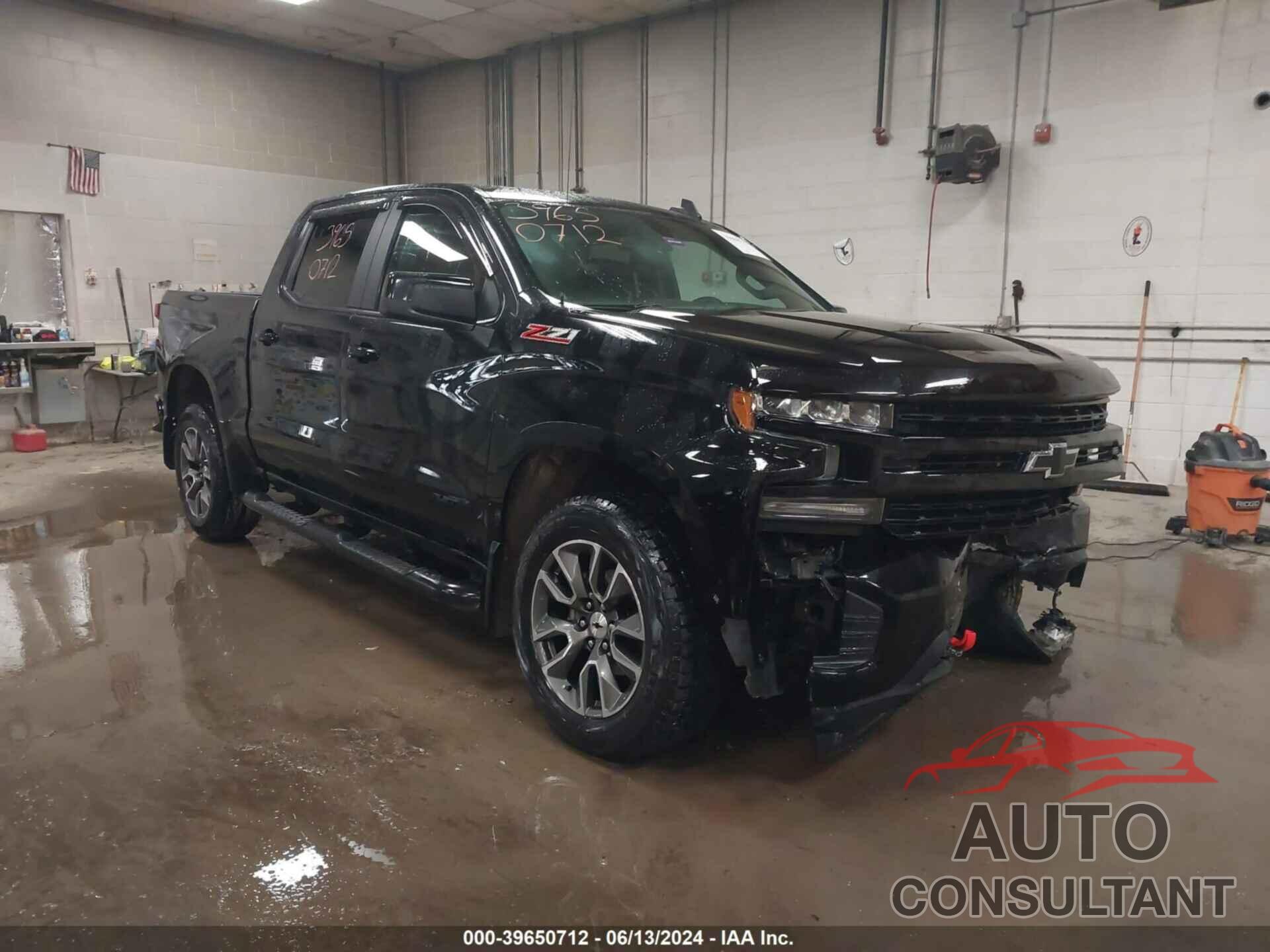 CHEVROLET SILVERADO 1500 2019 - 3GCUYEED5KG183557