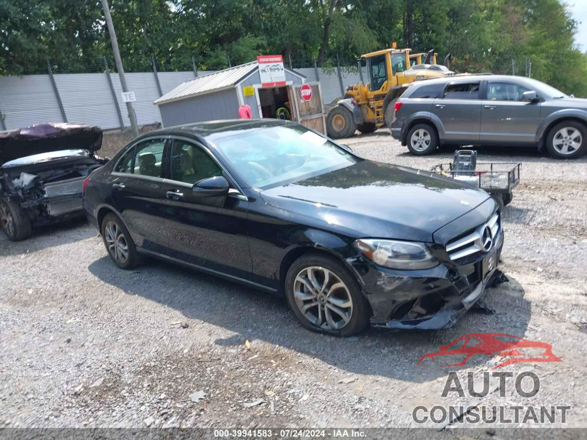 MERCEDES-BENZ C 300 2018 - 55SWF4KB8JU262655