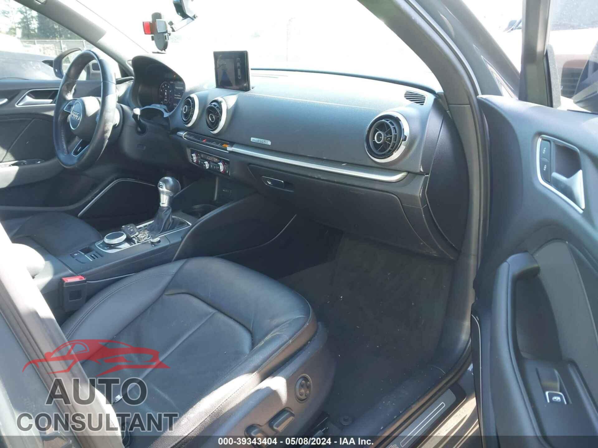 AUDI A3 2017 - WAUJ8GFF6H1007832