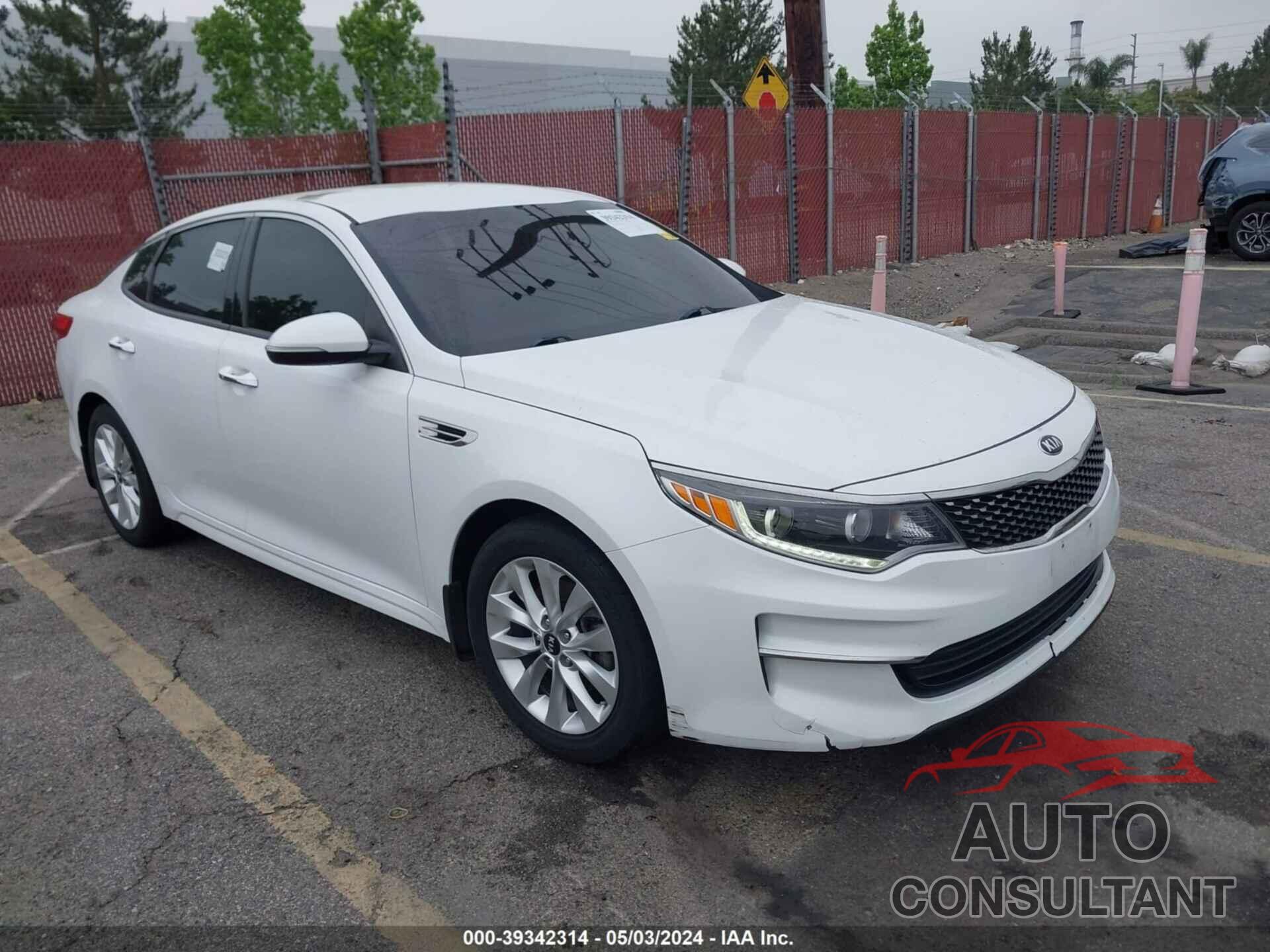 KIA OPTIMA 2016 - 5XXGU4L3XGG120056