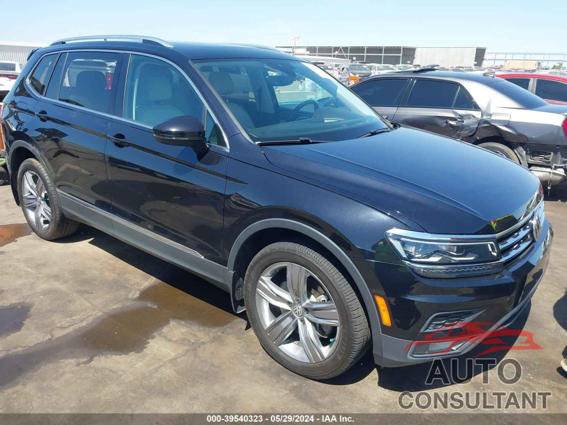 VOLKSWAGEN TIGUAN 2018 - 3VV4B7AX2JM221387