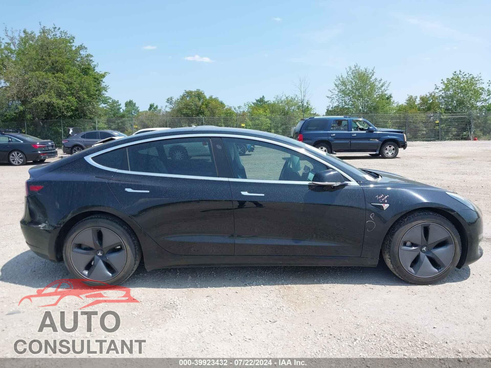TESLA MODEL 3 2018 - 5YJ3E1EB7JF170552
