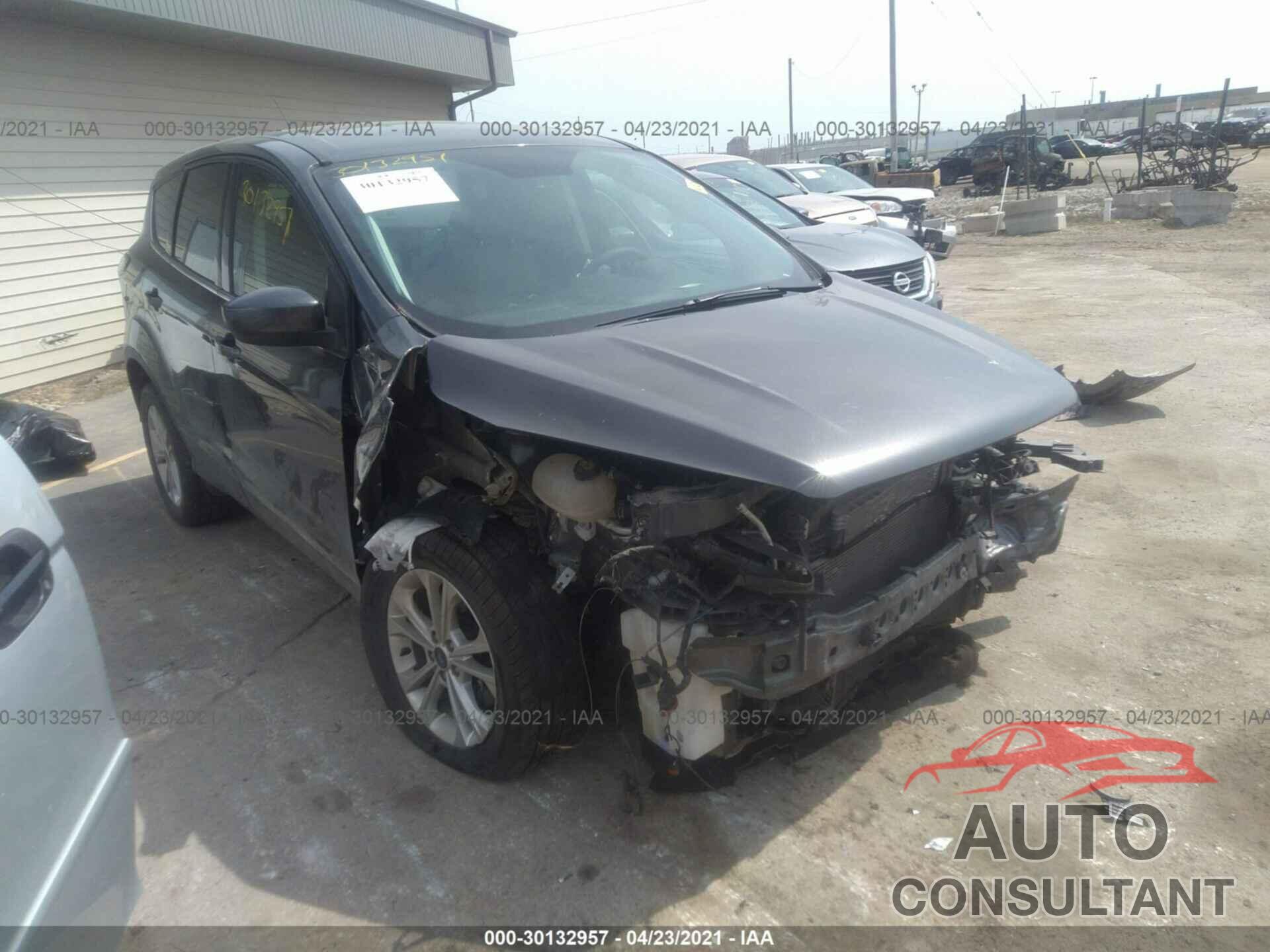 FORD ESCAPE 2017 - 1FMCU9GD7HUB50380