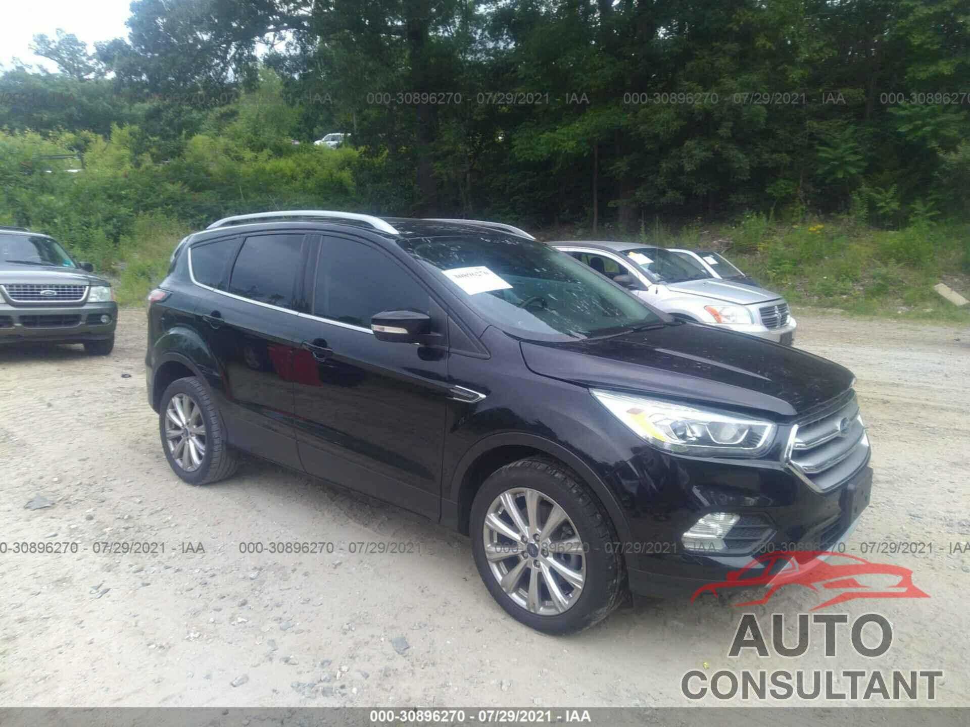 FORD ESCAPE 2017 - 1FMCU9J98HUA97788