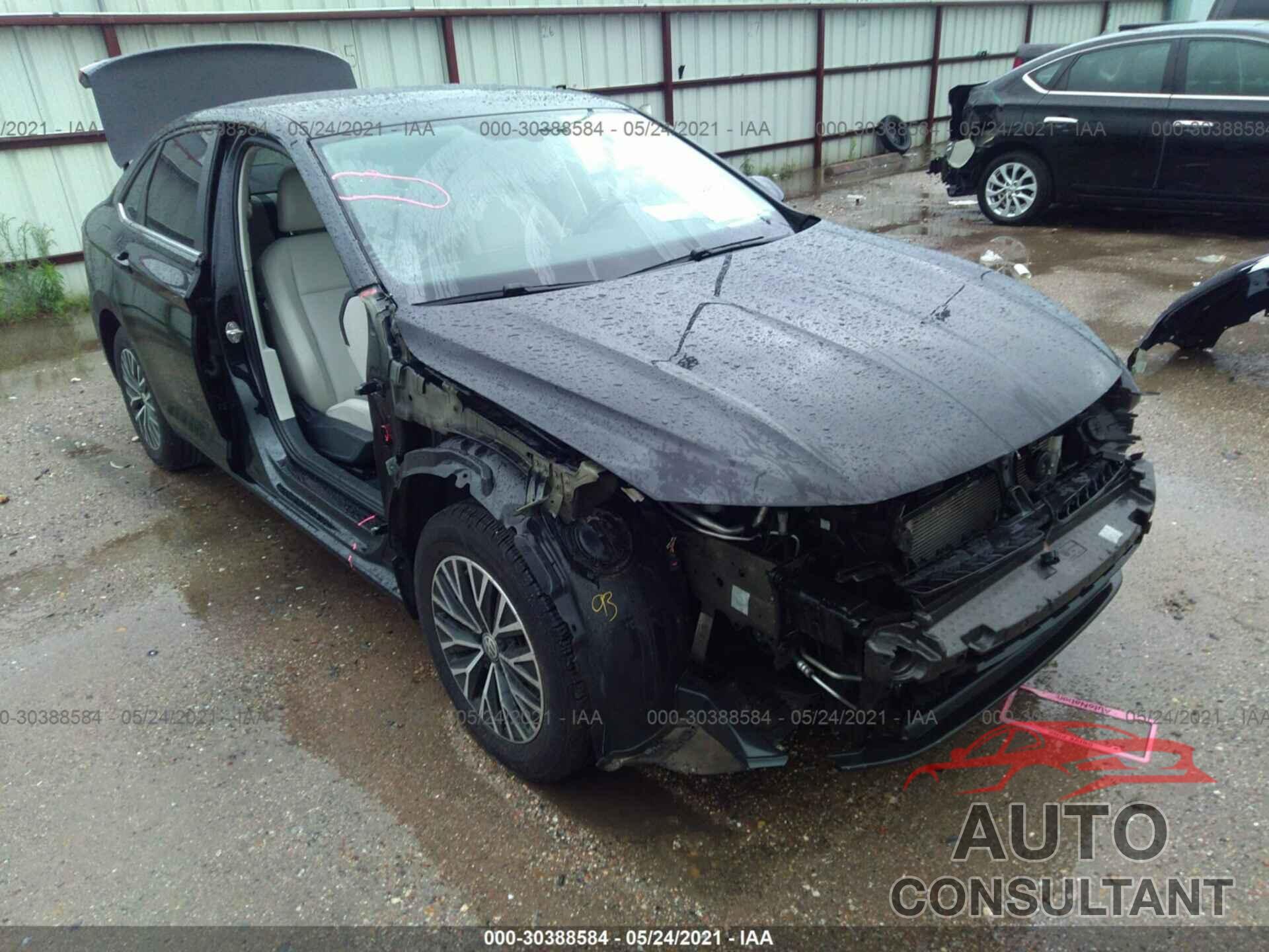 VOLKSWAGEN JETTA 2019 - 3VWC57BU0KM216368