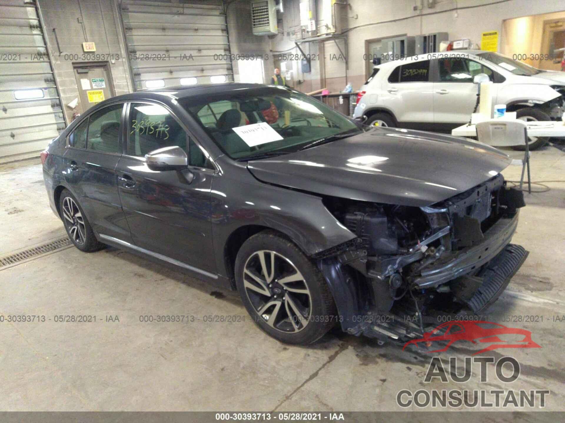 SUBARU LEGACY 2018 - 4S3BNAR65J3035771