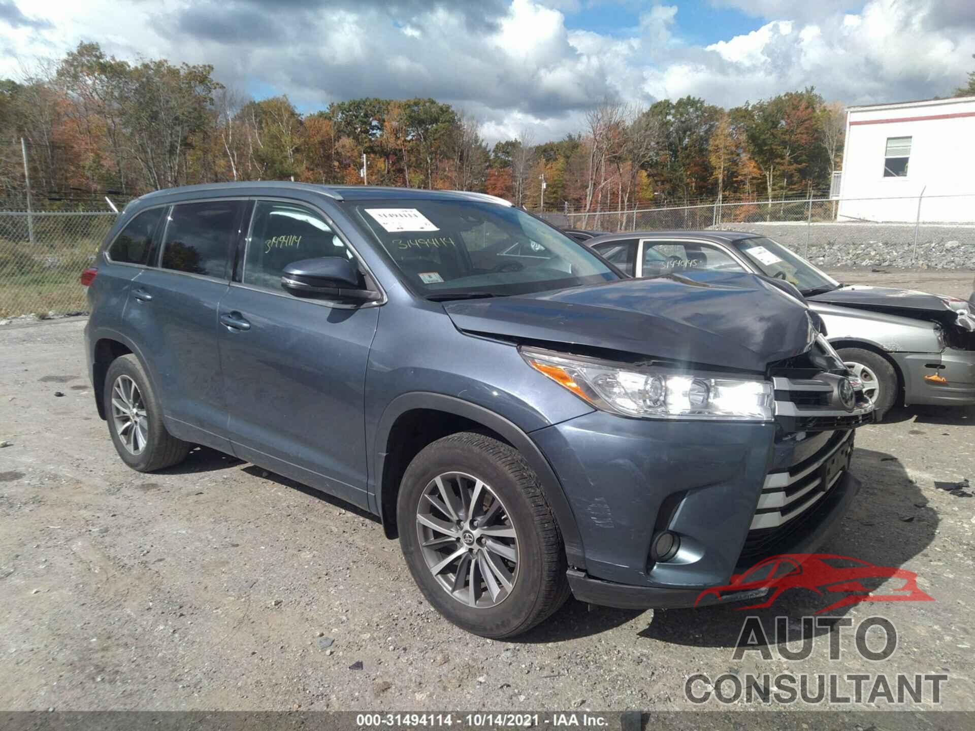 TOYOTA HIGHLANDER 2018 - 5TDJZRFH2JS887515