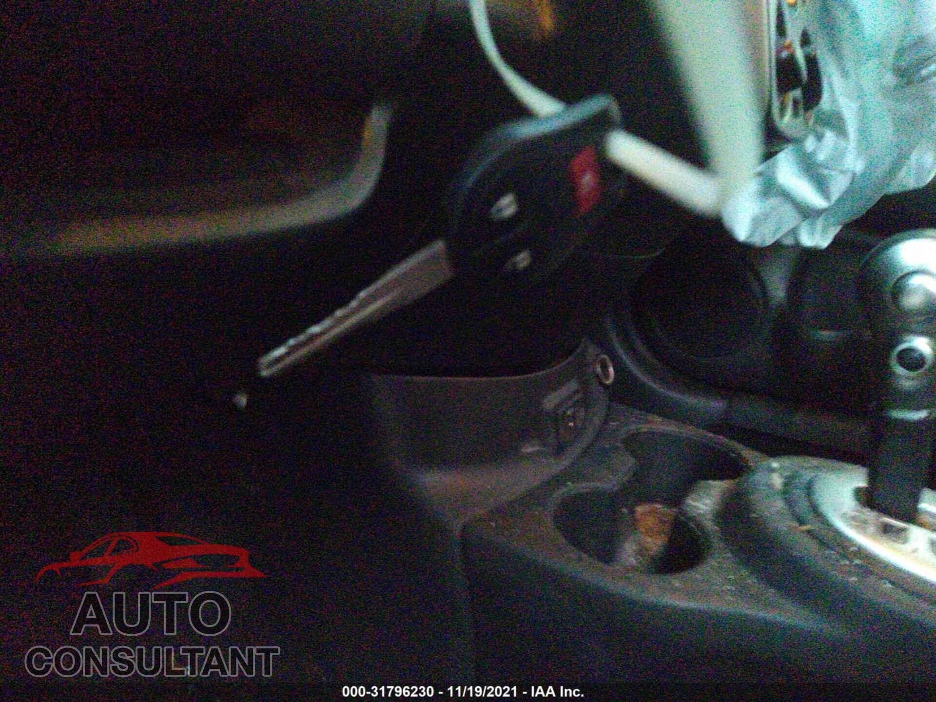 NISSAN VERSA NOTE 2019 - 3N1CE2CP3KL357135