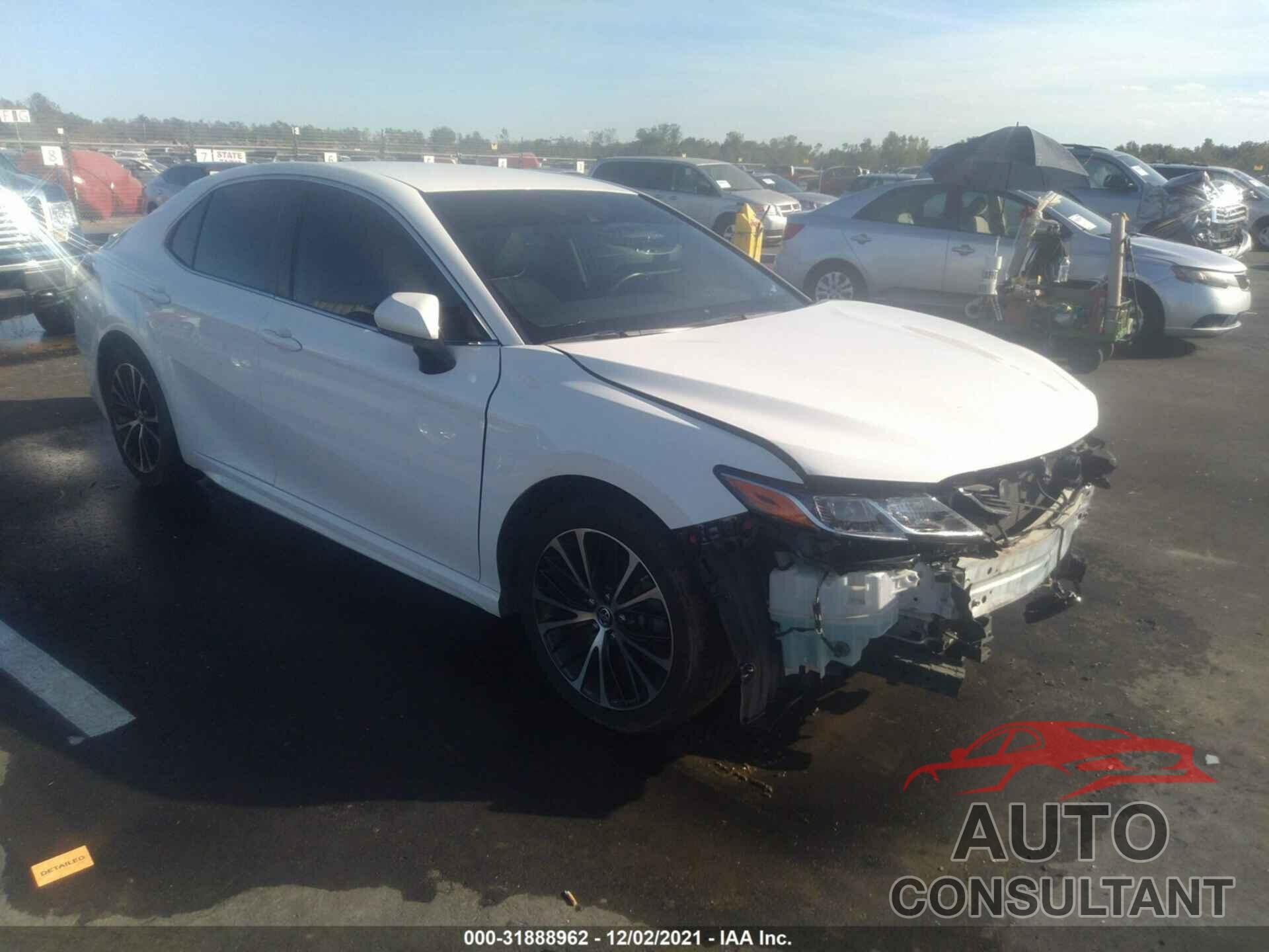 TOYOTA CAMRY 2018 - JTNB11HK6J3007919