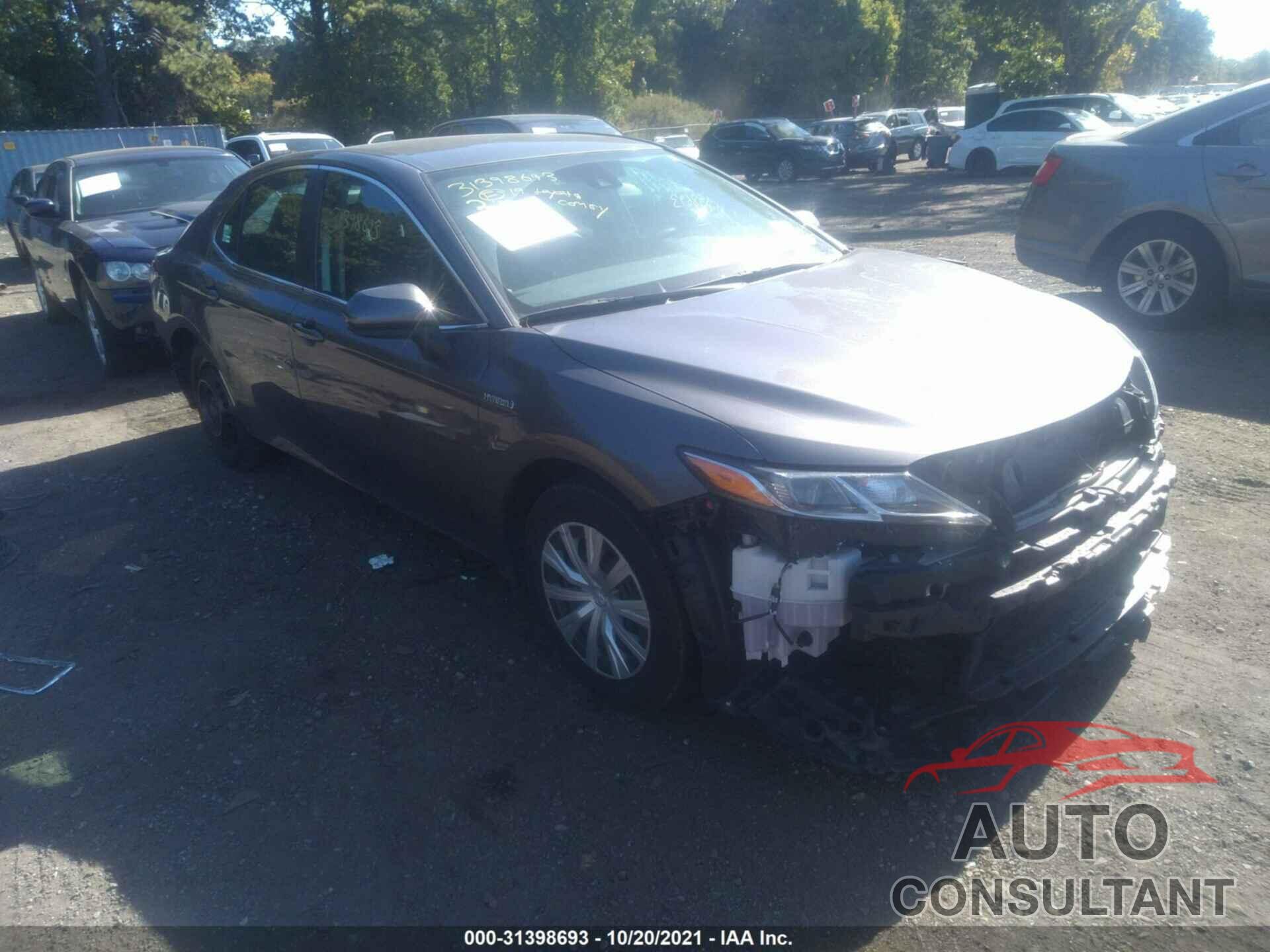 TOYOTA CAMRY 2019 - 4T1B31HK4KU517577