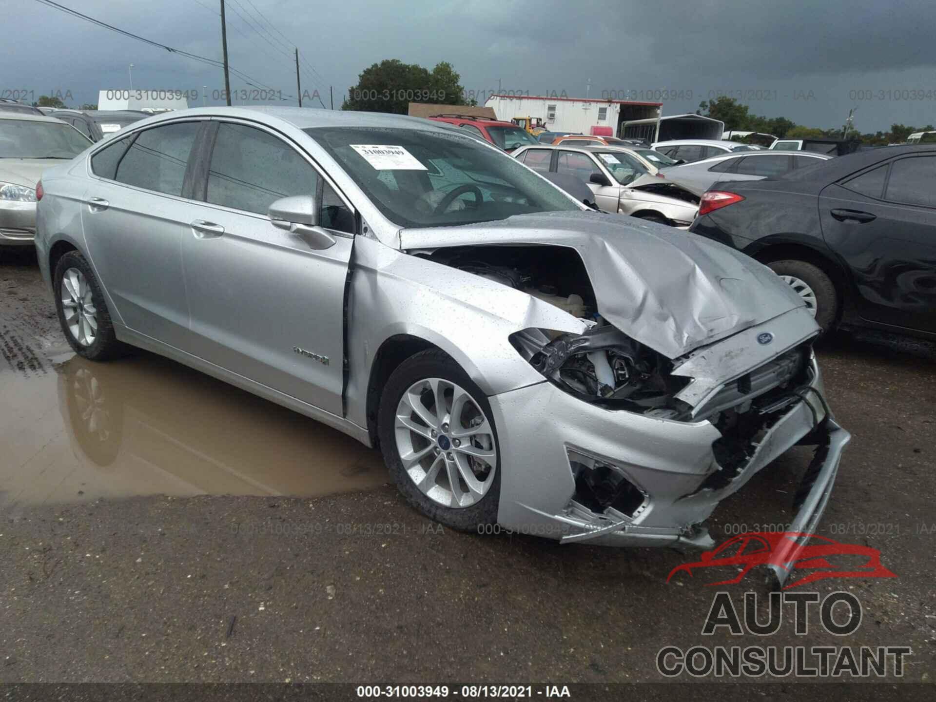 FORD FUSION HYBRID 2019 - 3FA6P0MU3KR260548