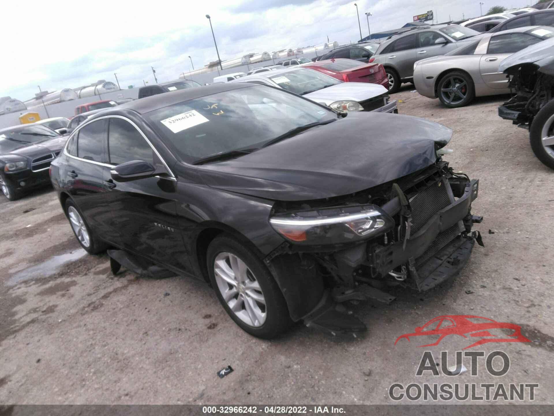 CHEVROLET MALIBU 2017 - 1G1ZE5ST8HF191861