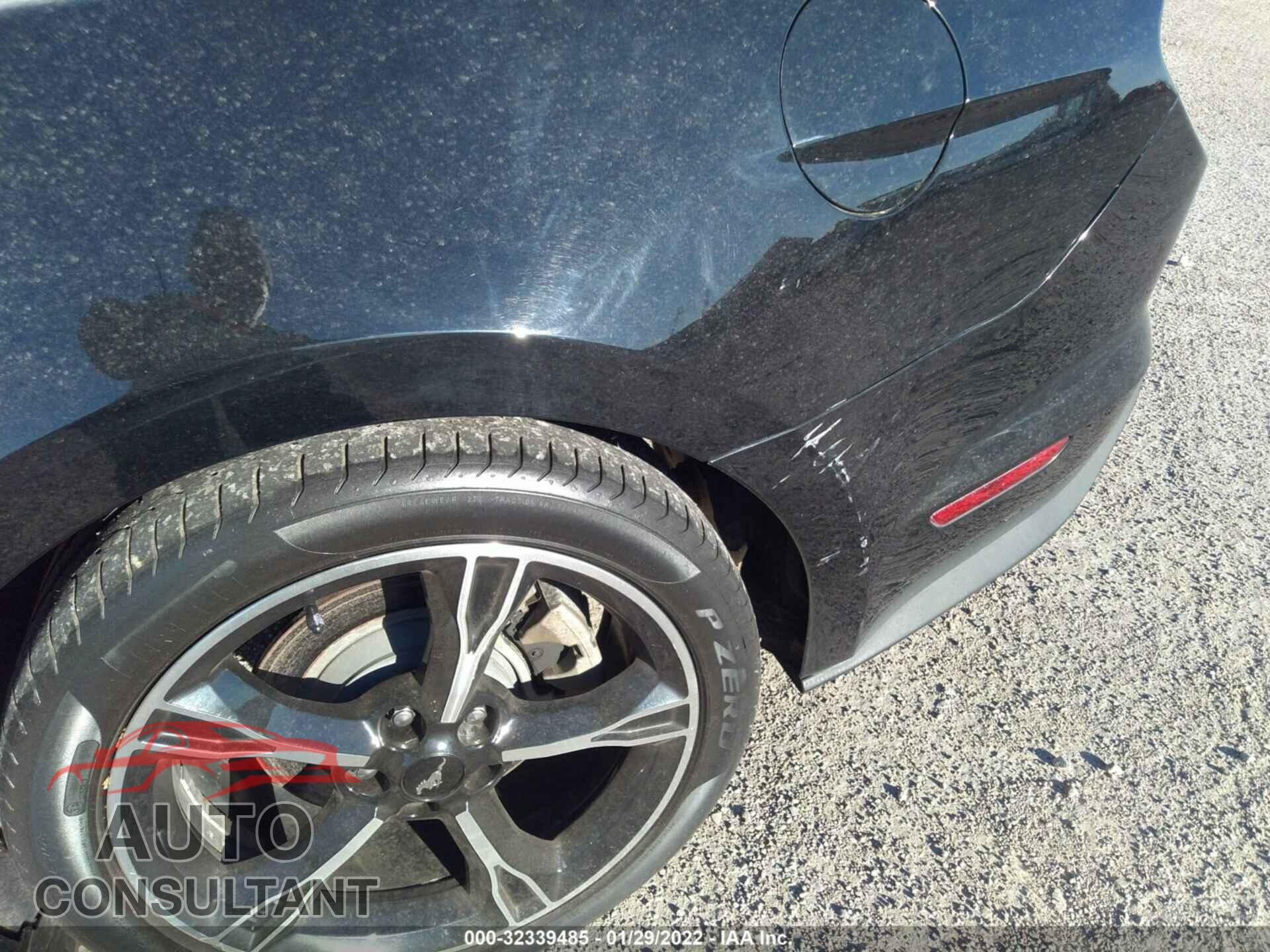 FORD MUSTANG 2018 - 1FA6P8TH0J5159519