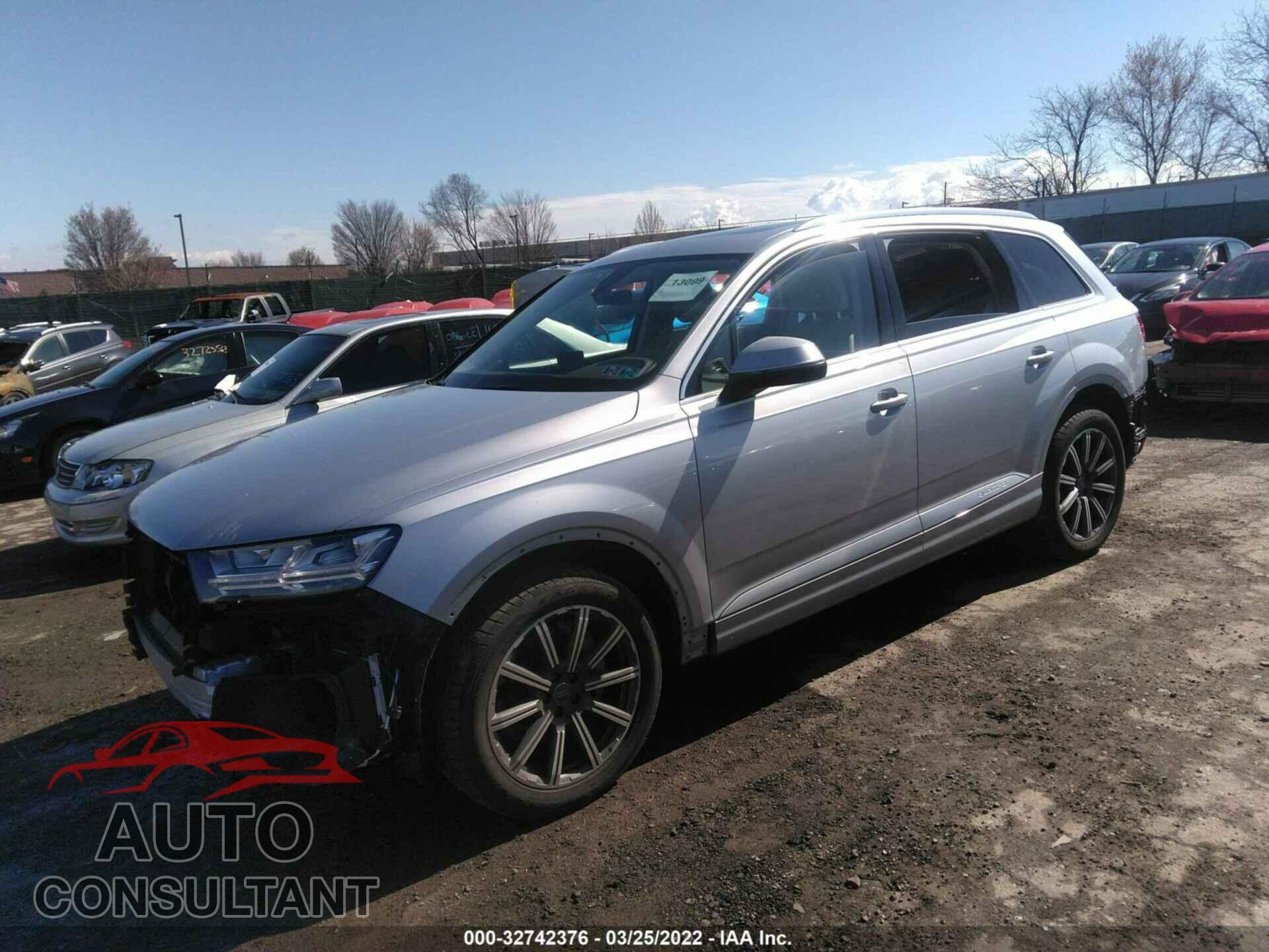 AUDI Q7 2018 - WA1LAAF79JD001818