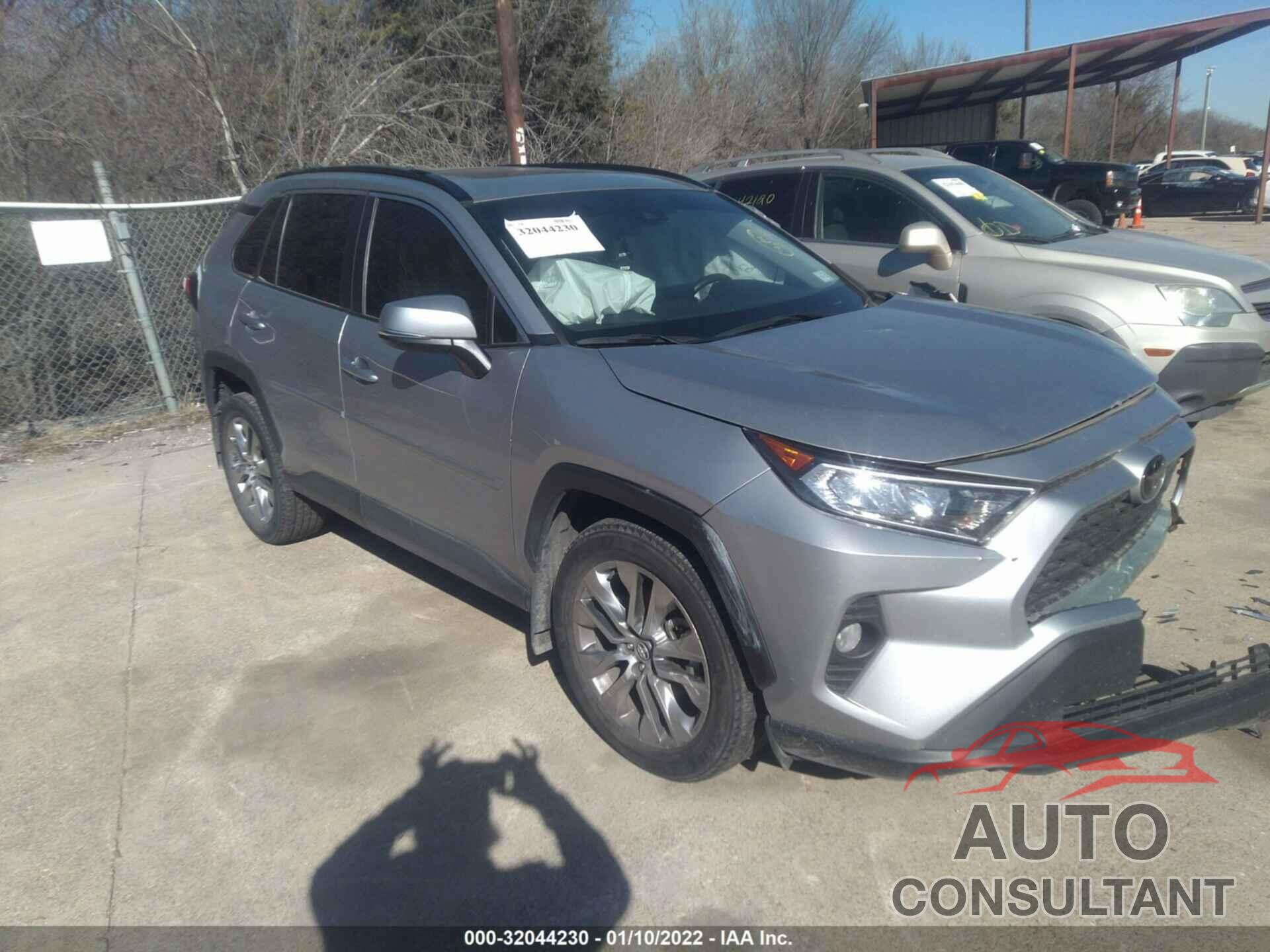 TOYOTA RAV4 2021 - 2T3C1RFVXMC093646