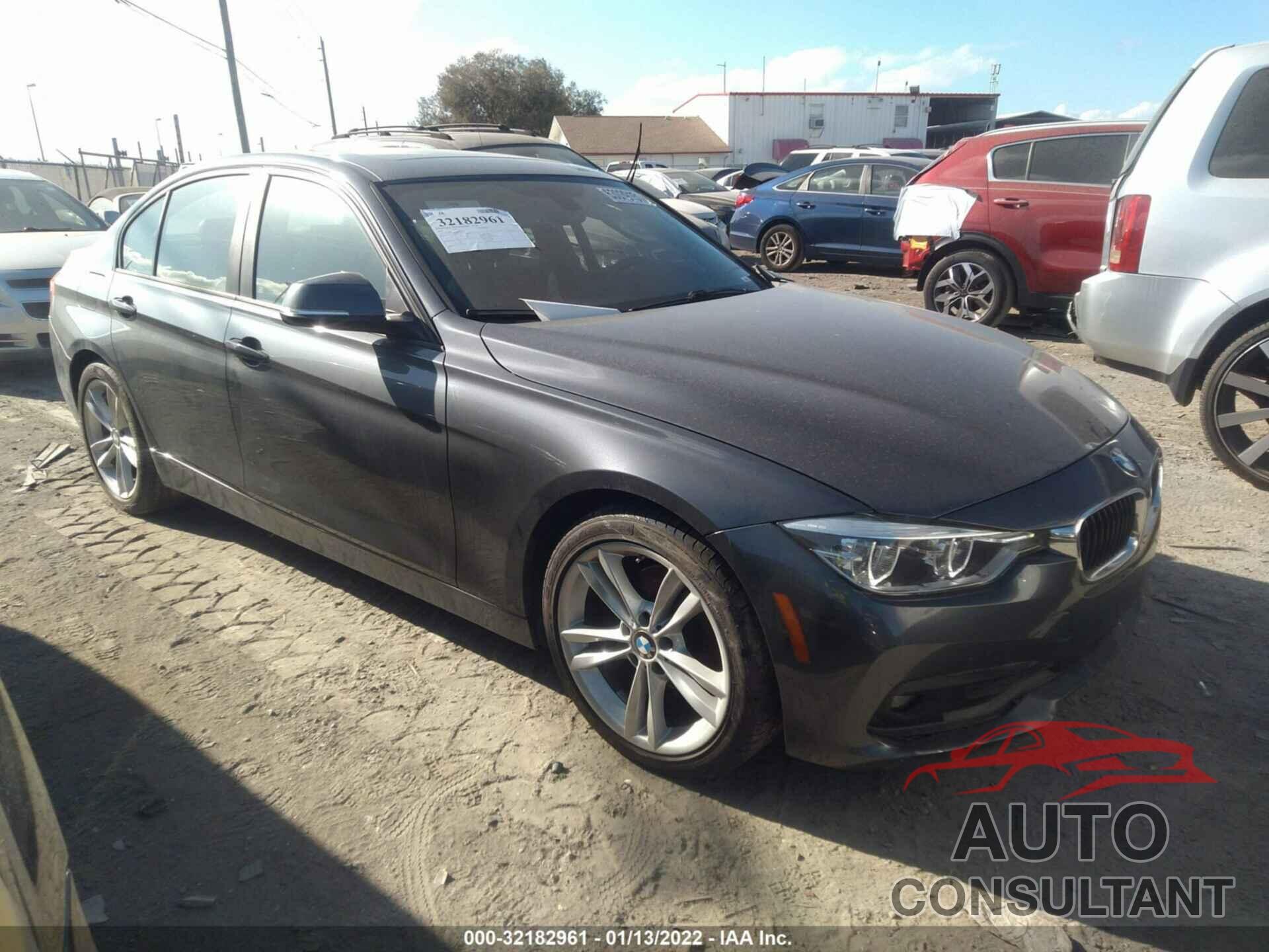 BMW 3 SERIES 2016 - WBA8E1G52GNU10143