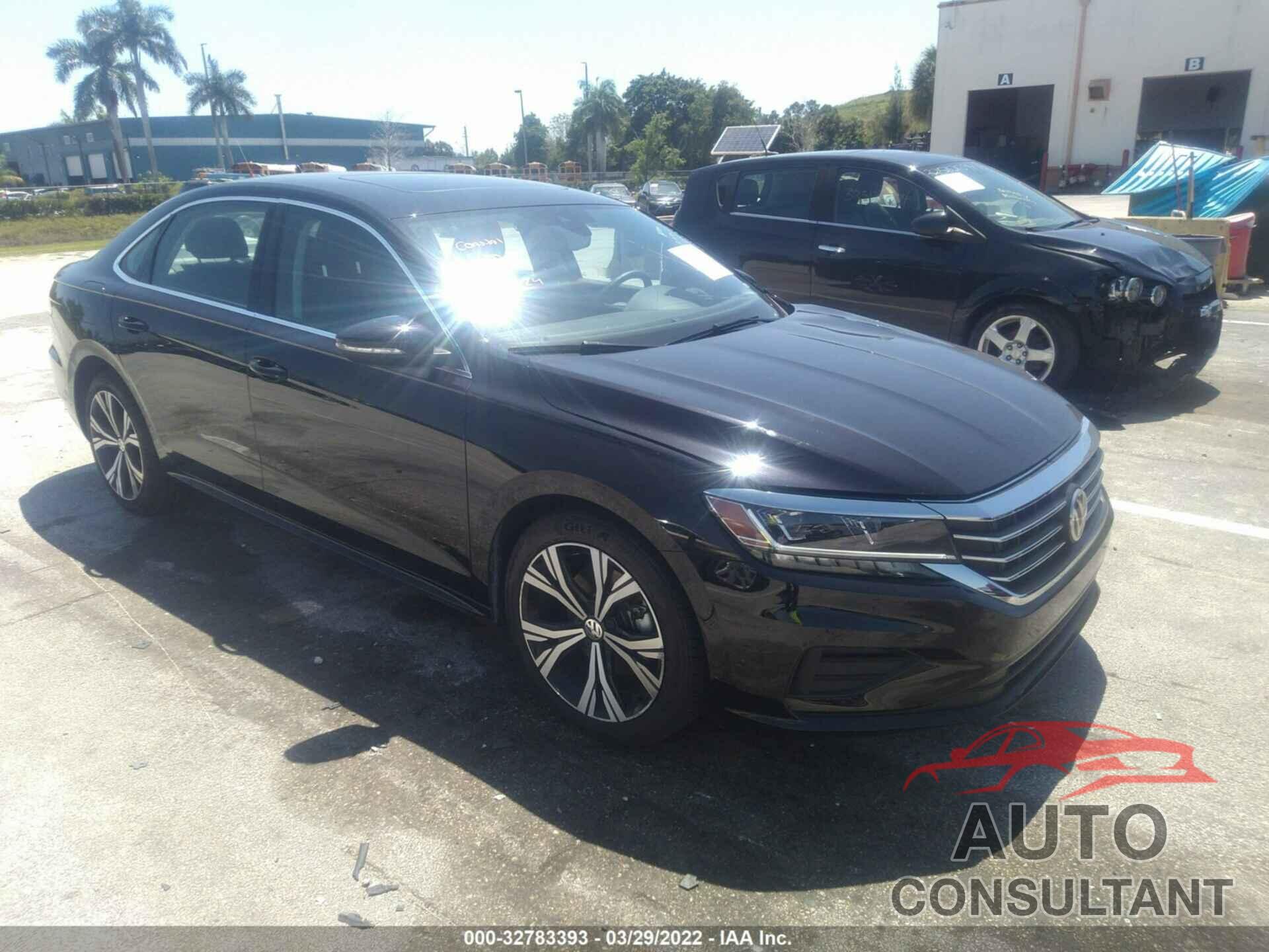 VOLKSWAGEN PASSAT 2022 - 1VWSA7A37NC005352