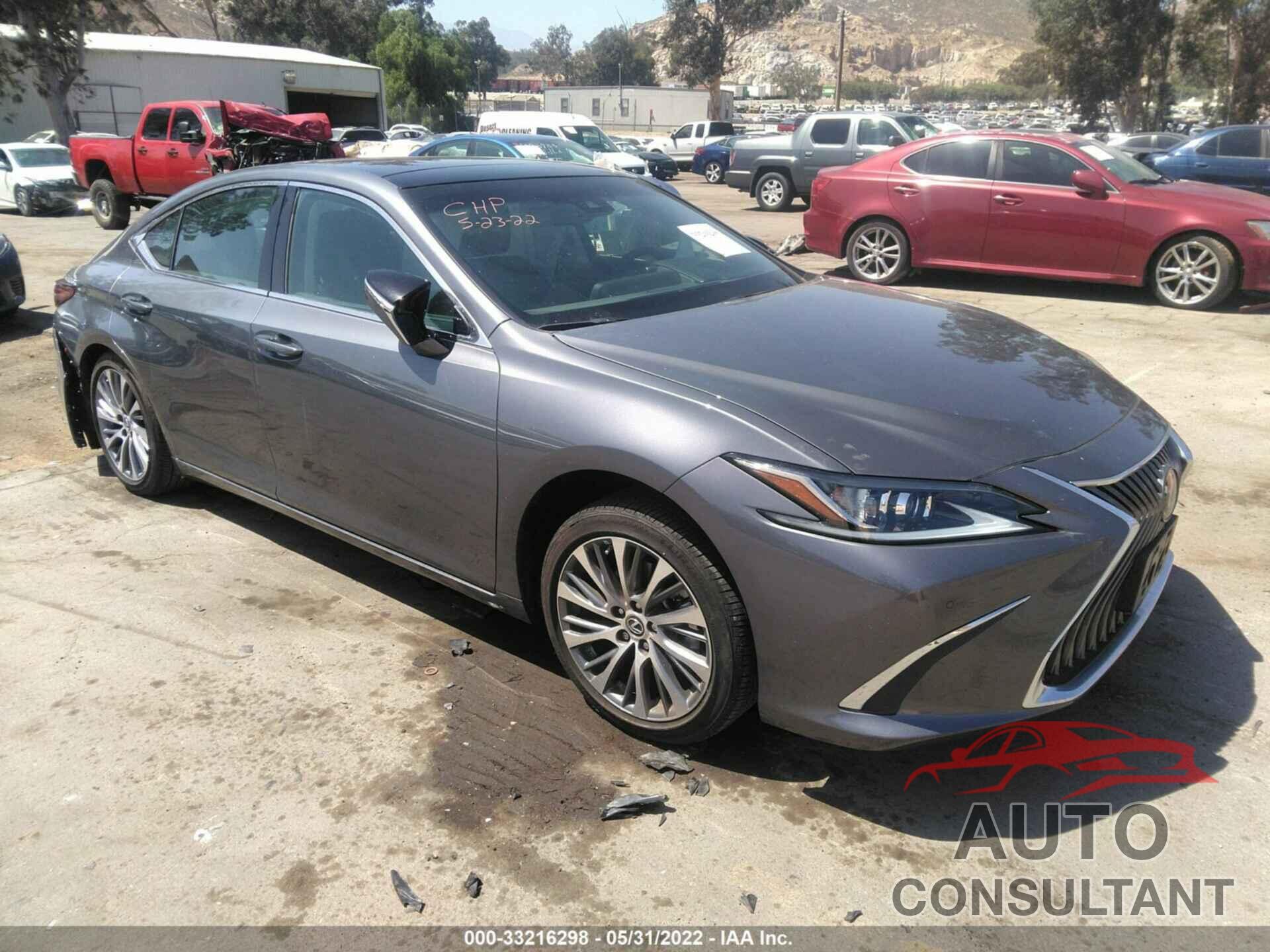 LEXUS ES 2019 - 58ABZ1B18KU036903