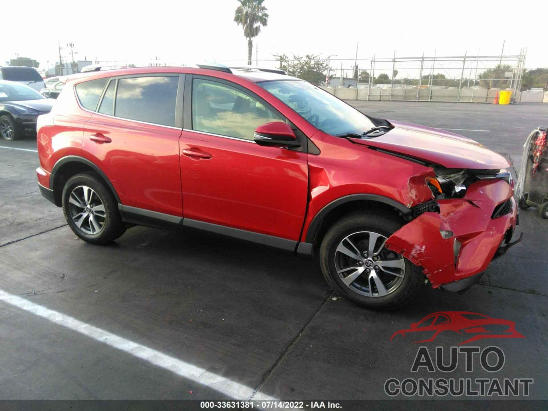 TOYOTA RAV4 2016 - JTMRFREV2GJ097320