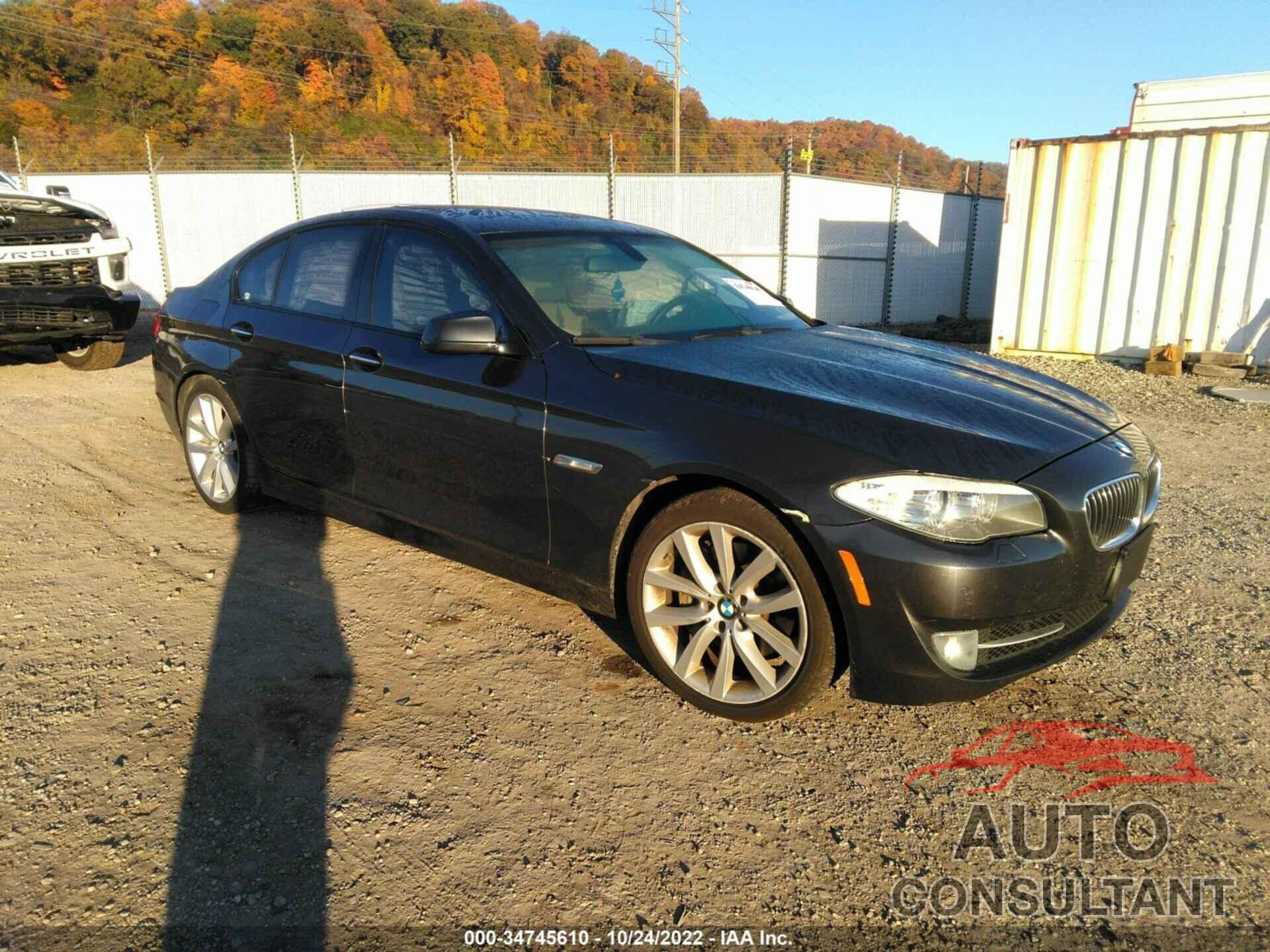 BMW 5 SERIES 2011 - WBAFR7C50BC802711