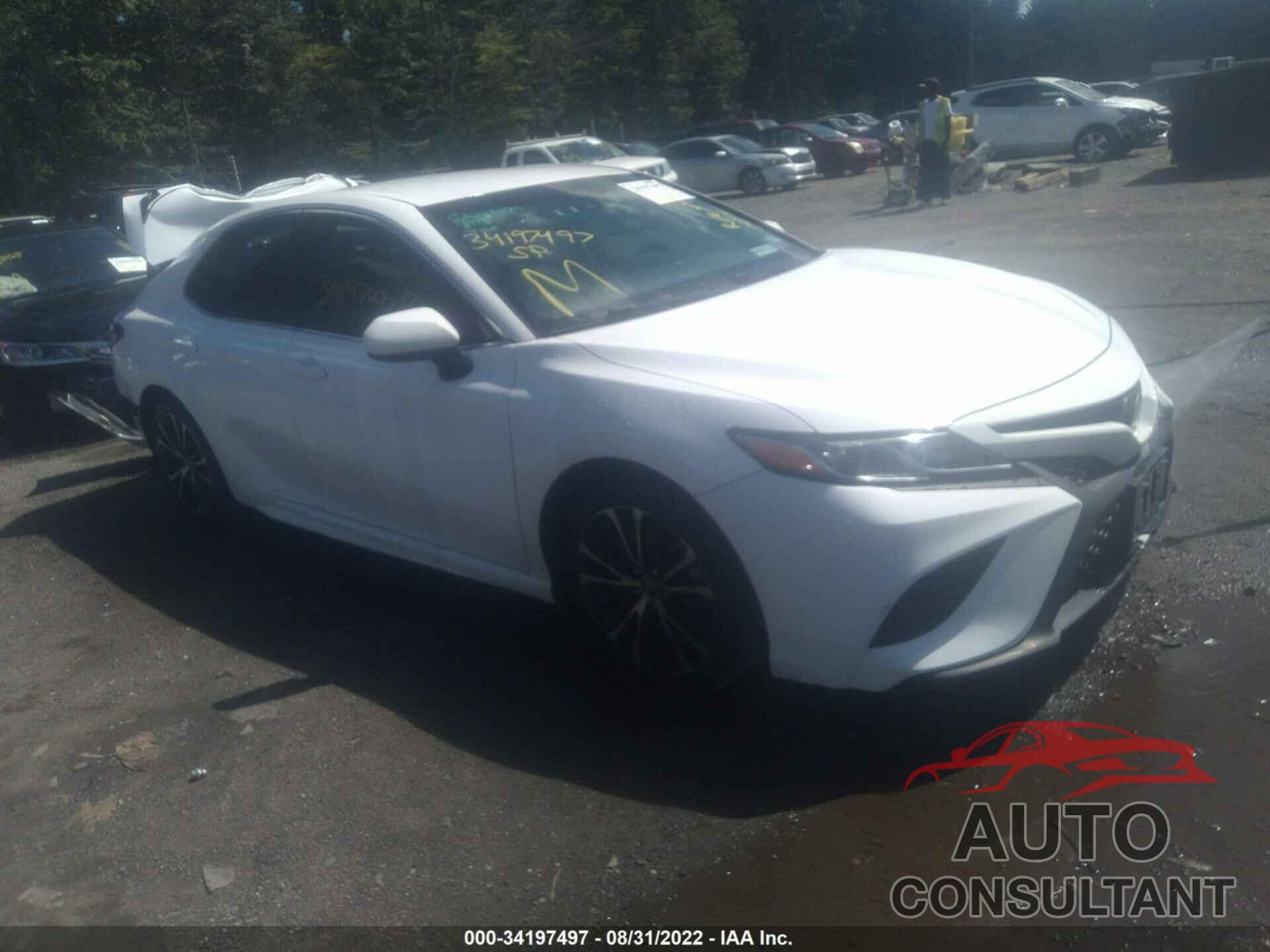 TOYOTA CAMRY 2018 - 4T1B11HK7JU595422