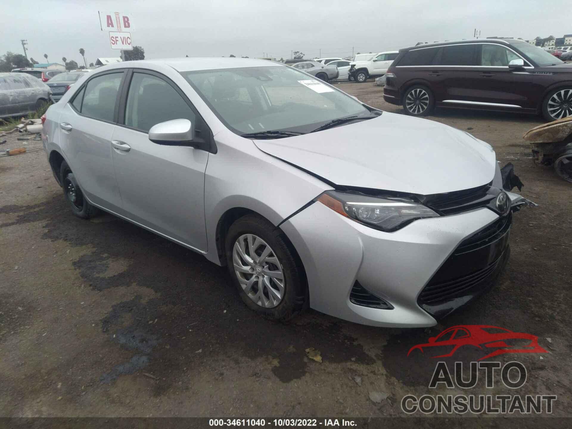 TOYOTA COROLLA 2018 - 5YFBURHE0JP848243