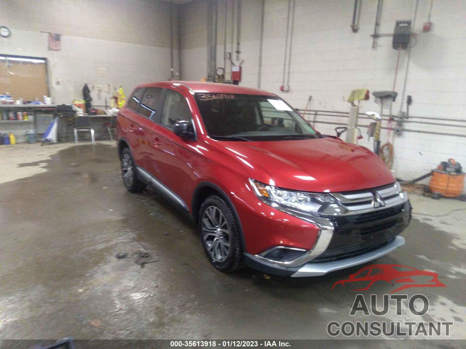 MITSUBISHI OUTLANDER 2018 - JA4AZ3A3XJZ039156