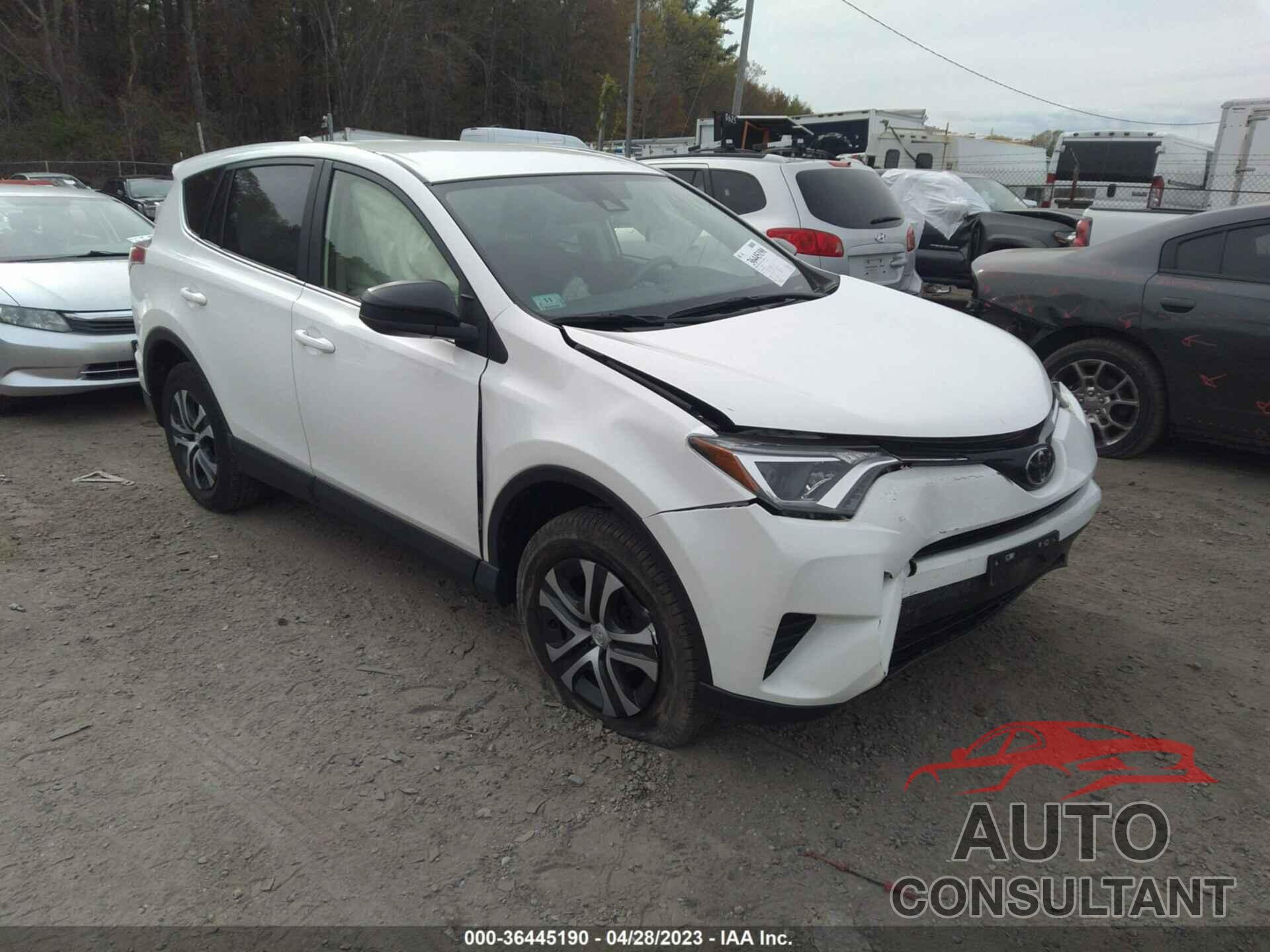 TOYOTA RAV4 2017 - JTMBFREV5HJ171929