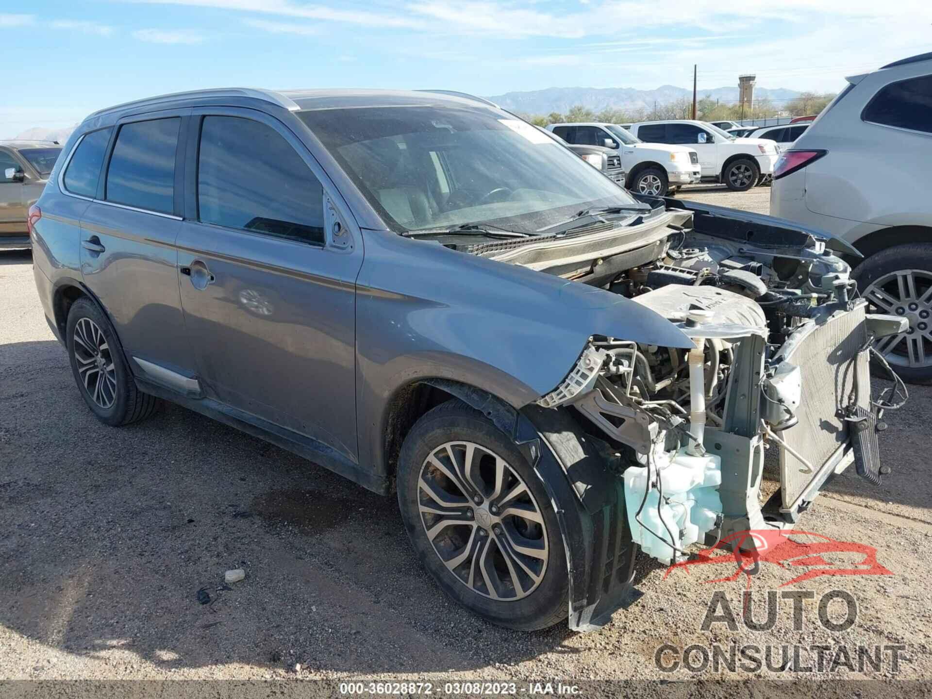 MITSUBISHI OUTLANDER 2018 - JA4AD3A35JZ015555