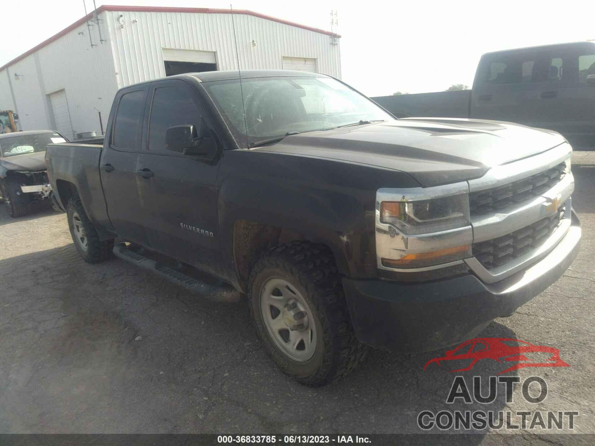 CHEVROLET SILVERADO 1500 2018 - 1GCVKNEC8JZ334466
